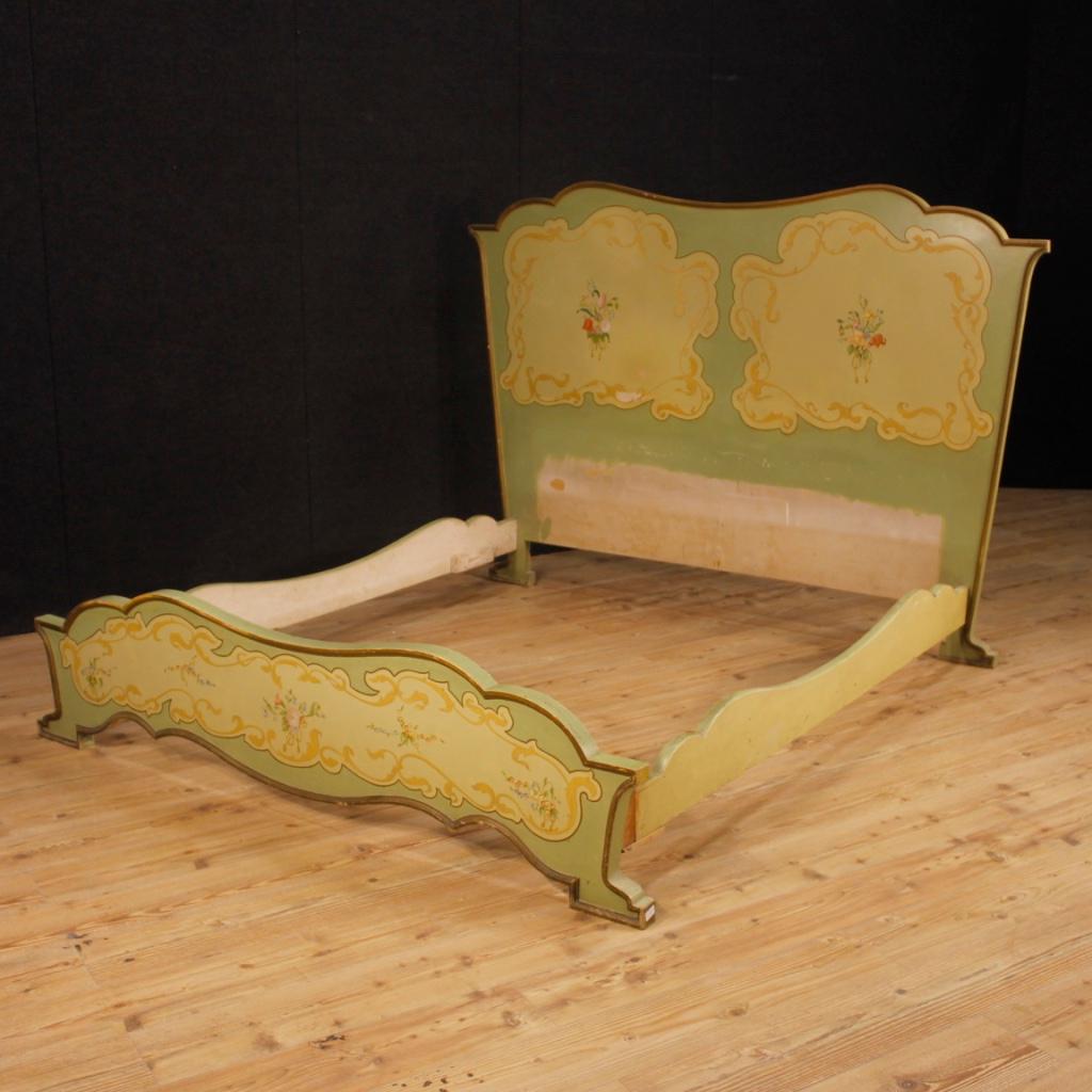 Italian Painted Wooden Double Bed in Art Nouveau Style from 20th Century 4