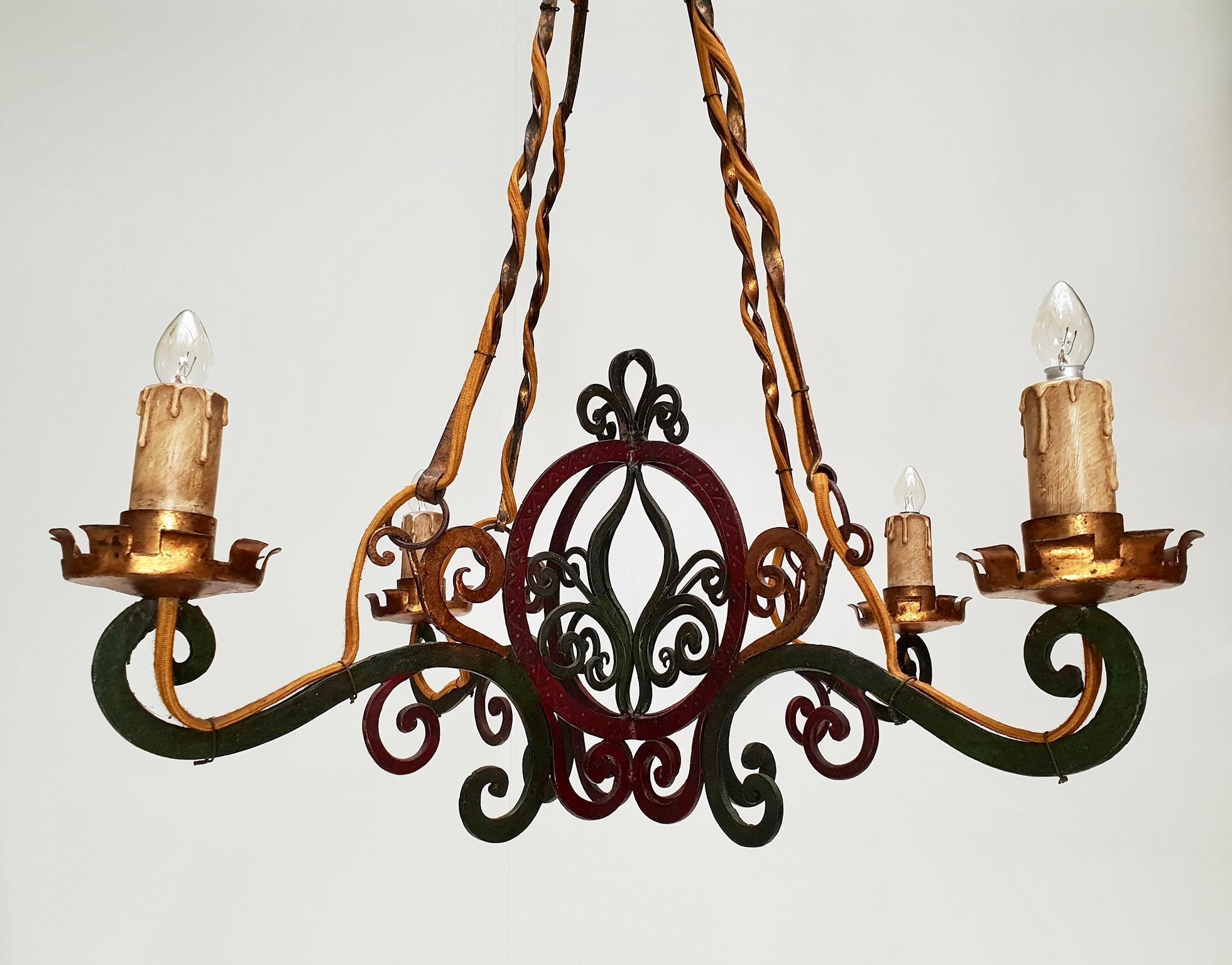Italian Painted Wrought Iron Four Lights Chandelier For Sale 1