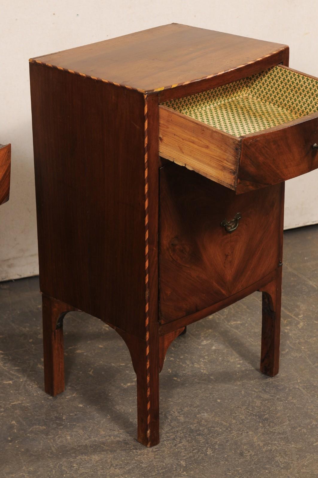 Italian Pair 19th C. Bow-Front Night Stands w/Decorative Veneers & Inlay Banding For Sale 2