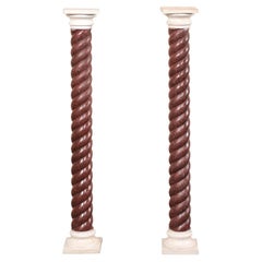 Paire italienne de 4.25 Ft Faux-Porphyry Twist-Carved Wooden Pedestals, Early 20th C.