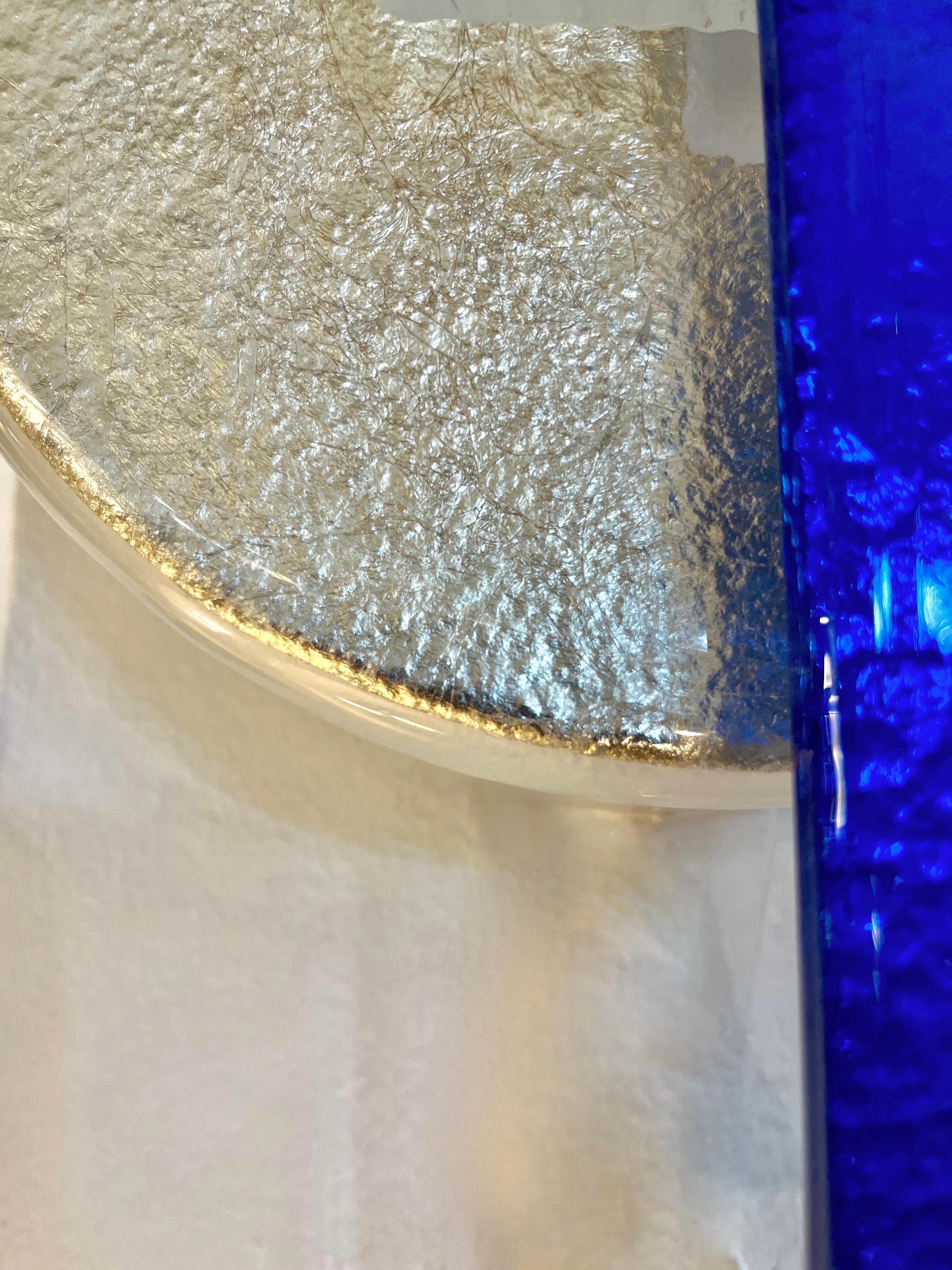 Paire d'appliques italiennes en verre de Murano au design abstrait, de couleur champagne, argent, bleu et cristal en vente 6
