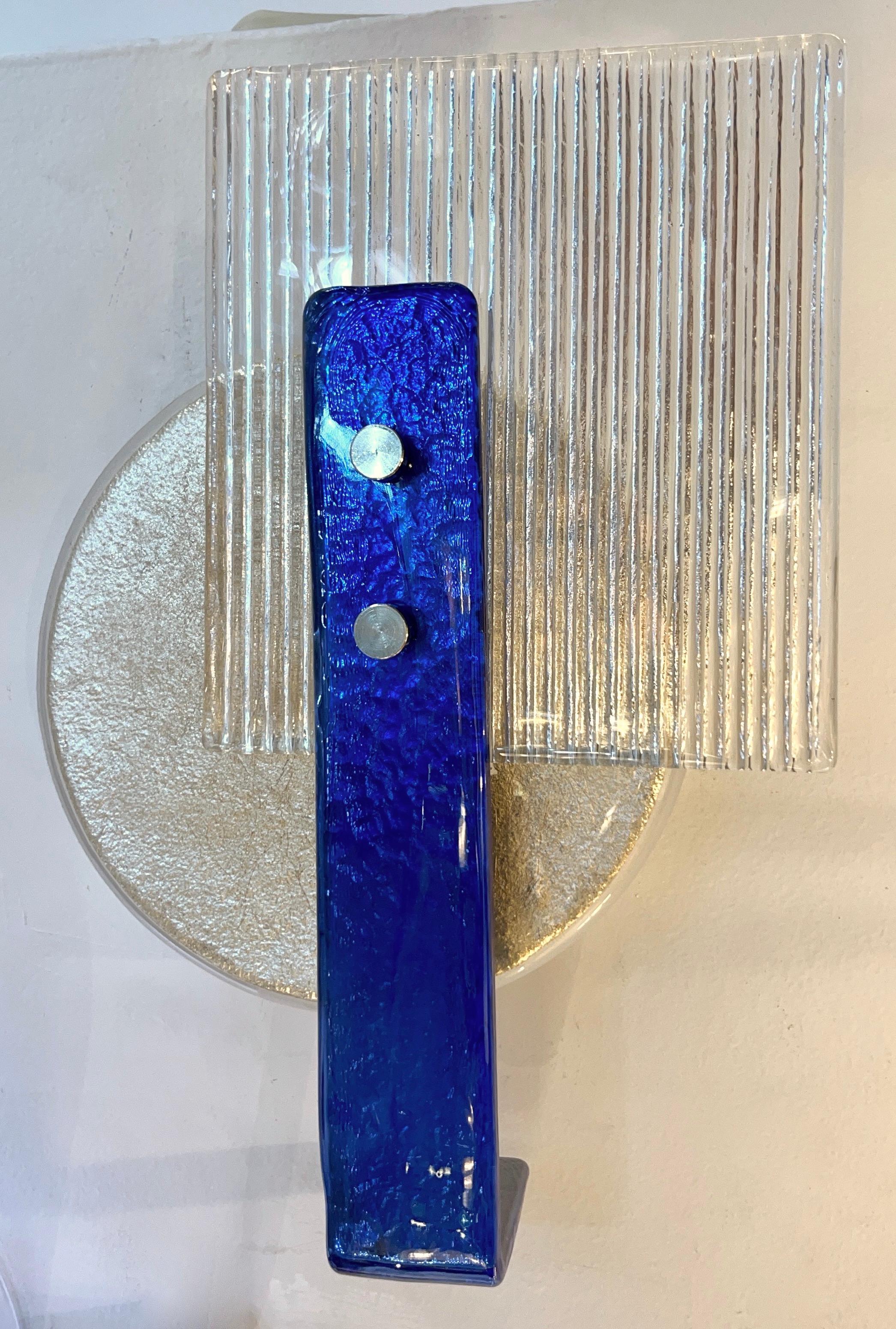 Paire d'appliques italiennes en verre de Murano au design abstrait, de couleur champagne, argent, bleu et cristal en vente 7