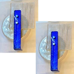 Paire d'appliques italiennes en verre de Murano au design abstrait, de couleur champagne, argent, bleu et cristal