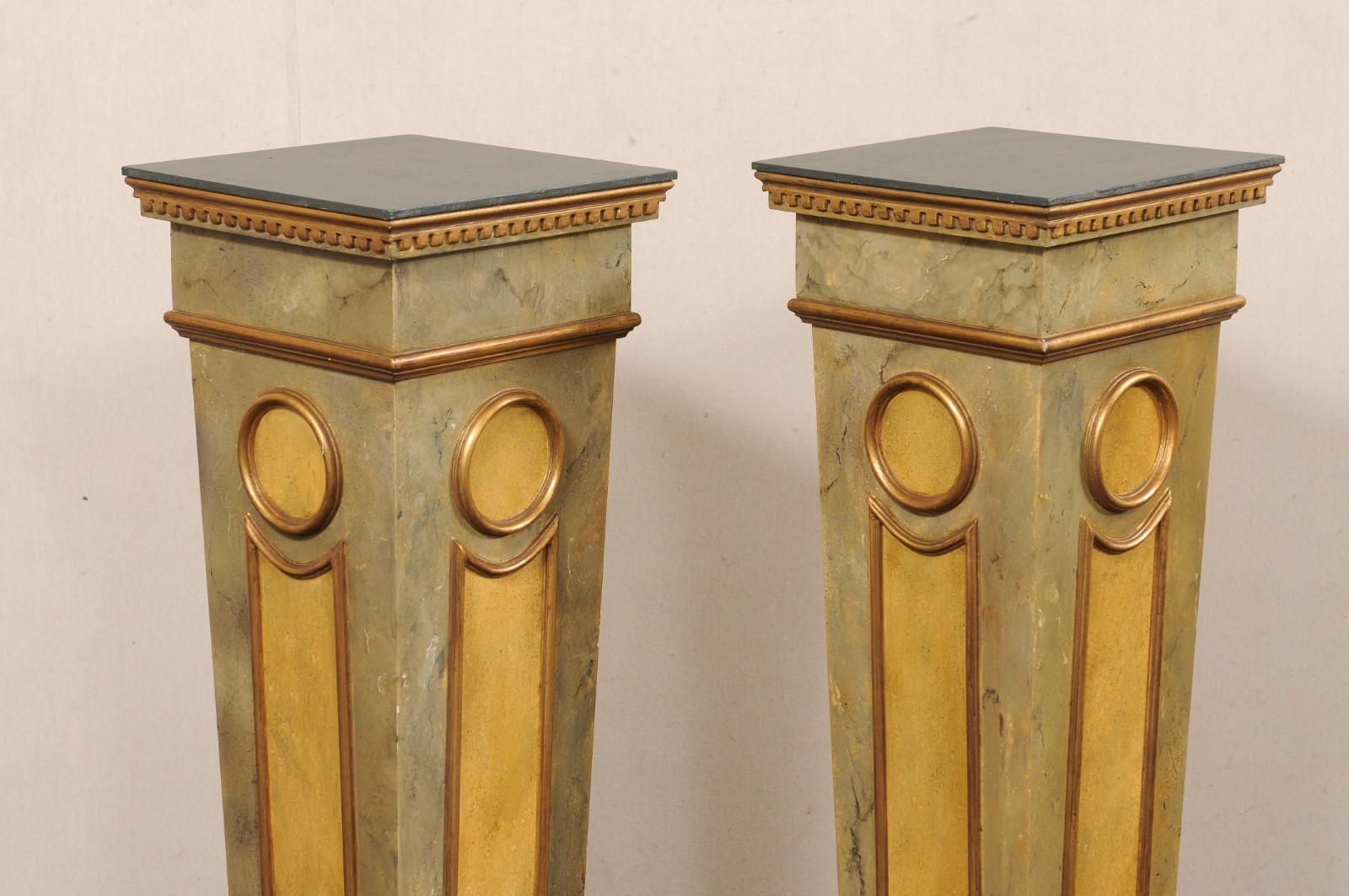 Paire de colonnes italiennes du milieu du siècle, 3,75 pieds de haut en vente 6