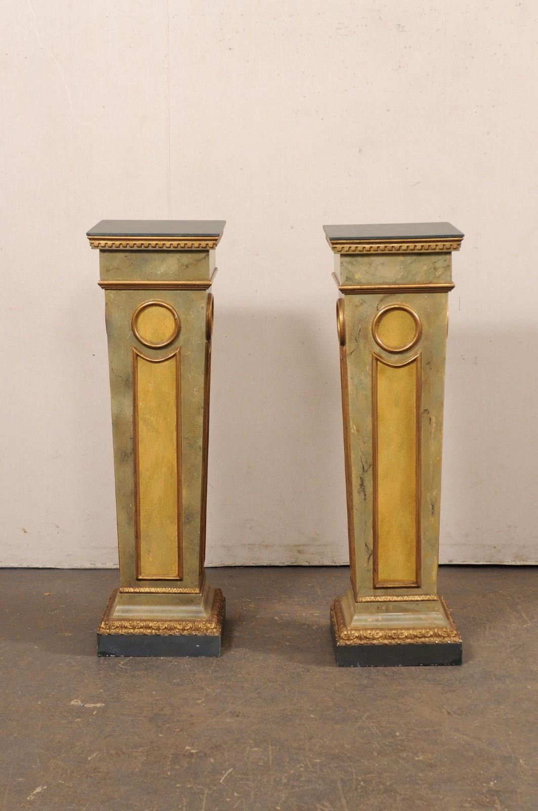 Paire de colonnes italiennes du milieu du siècle, 3,75 pieds de haut en vente 2