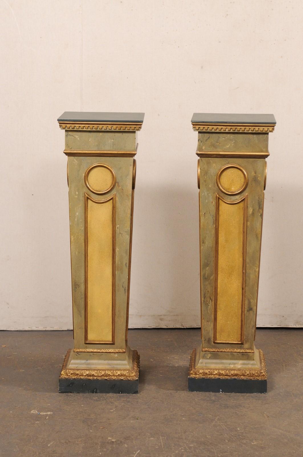 Paire de colonnes italiennes du milieu du siècle, 3,75 pieds de haut en vente 4