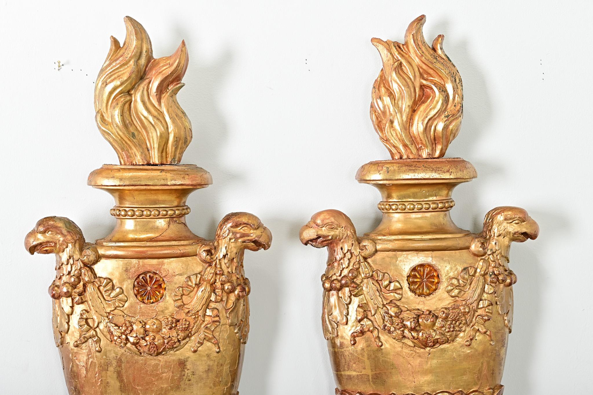 Carved Italian Pair of 19th Century Giltwood Appliqués For Sale