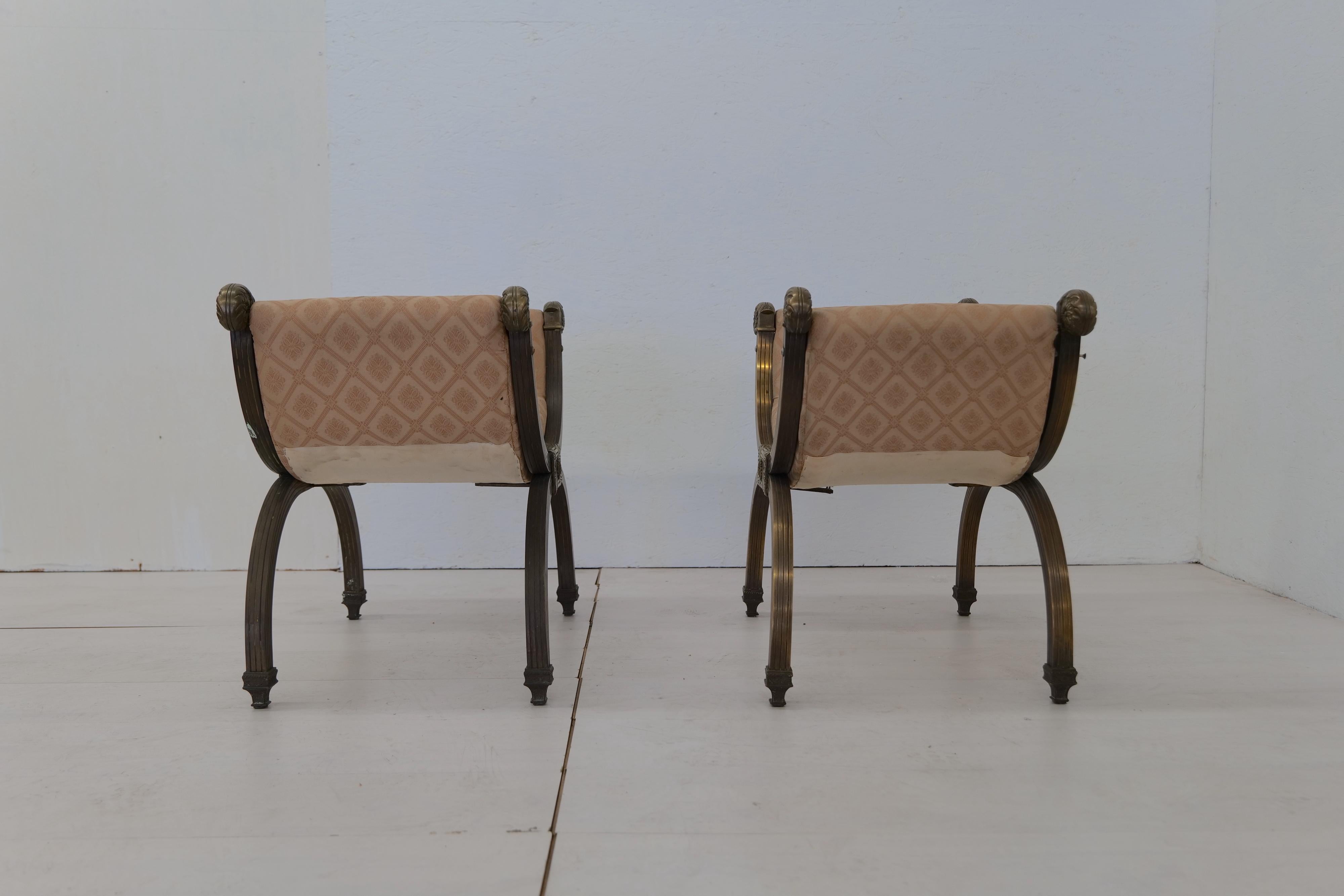 Italian Pair of 2 Baroque Armchairs, 1600s For Sale 3