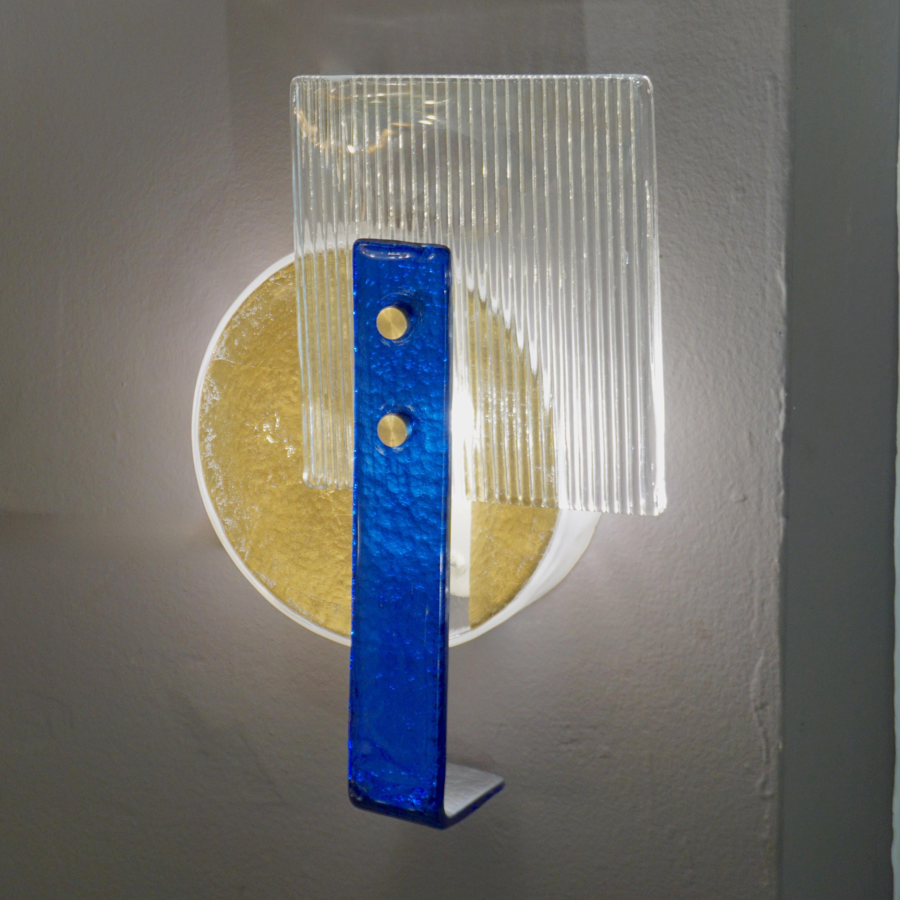Italian Pair of Abstract Modern Gold Sapphire and Crystal Murano Glass Sconces For Sale 3