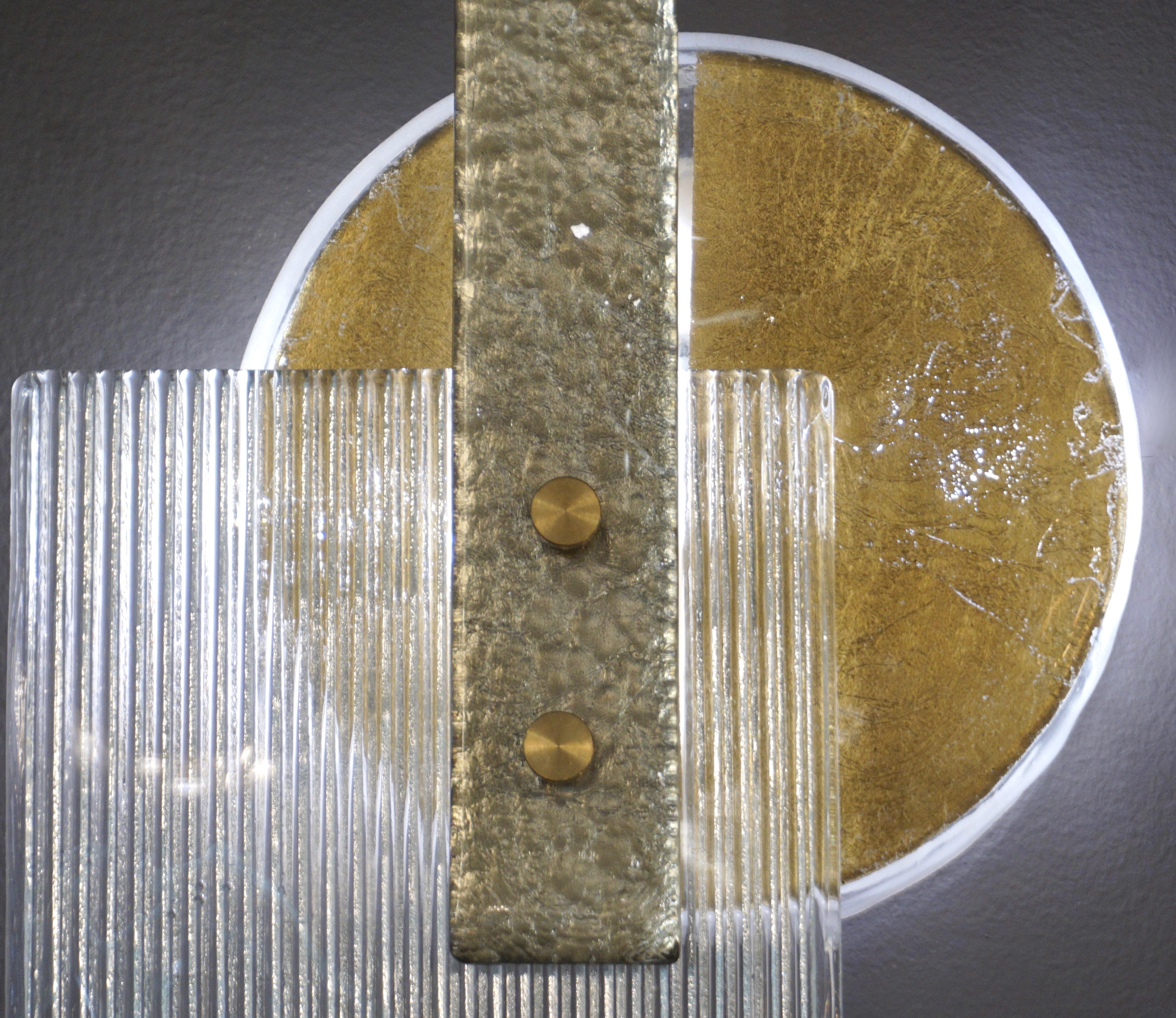 Paire d'appliques modernes abstraites italiennes en verre de Murano en or:: argent et cristal en vente 4