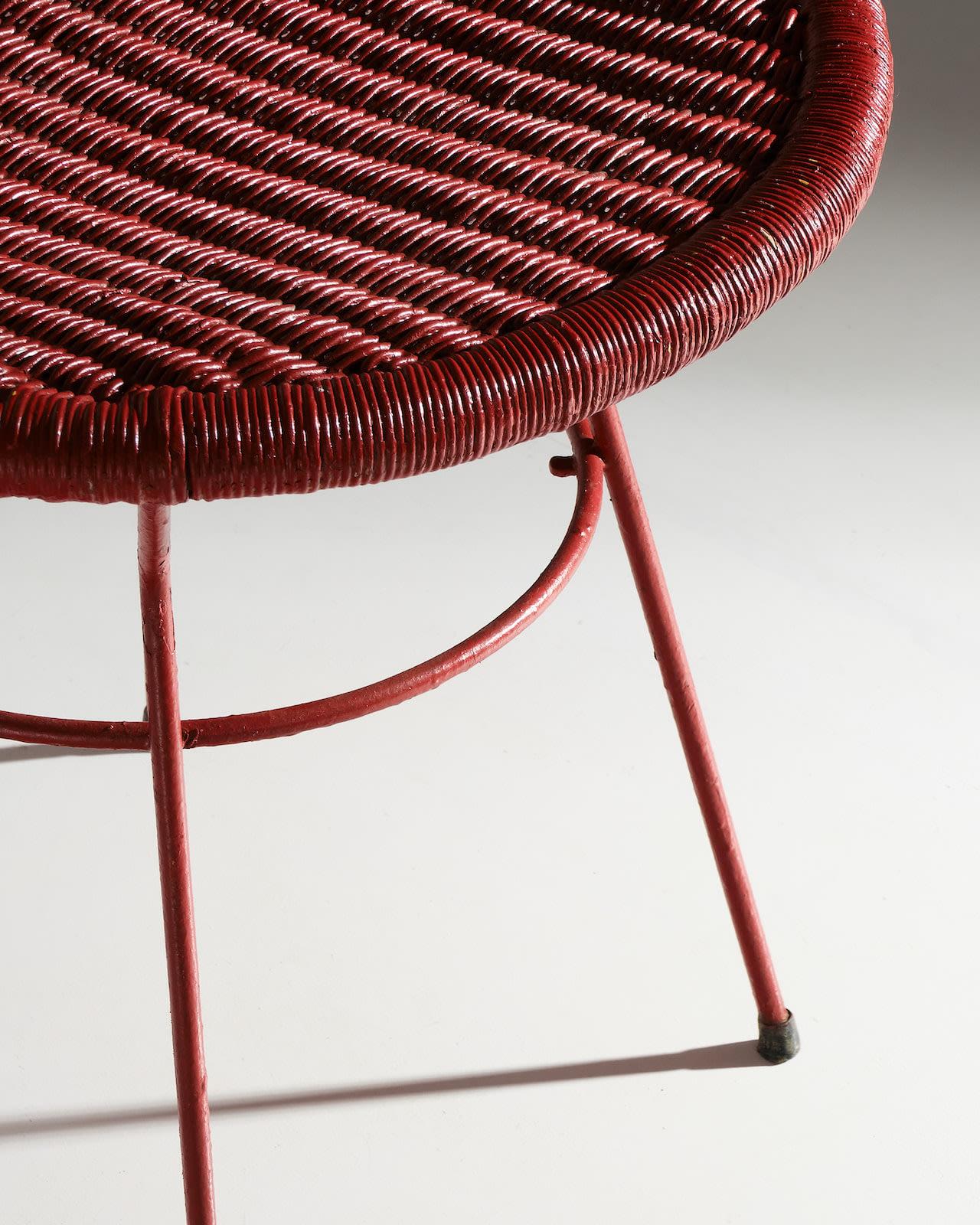 Mid-Century moderno Italiano, Coppia di poltrone e tavolino da caffè in vendita