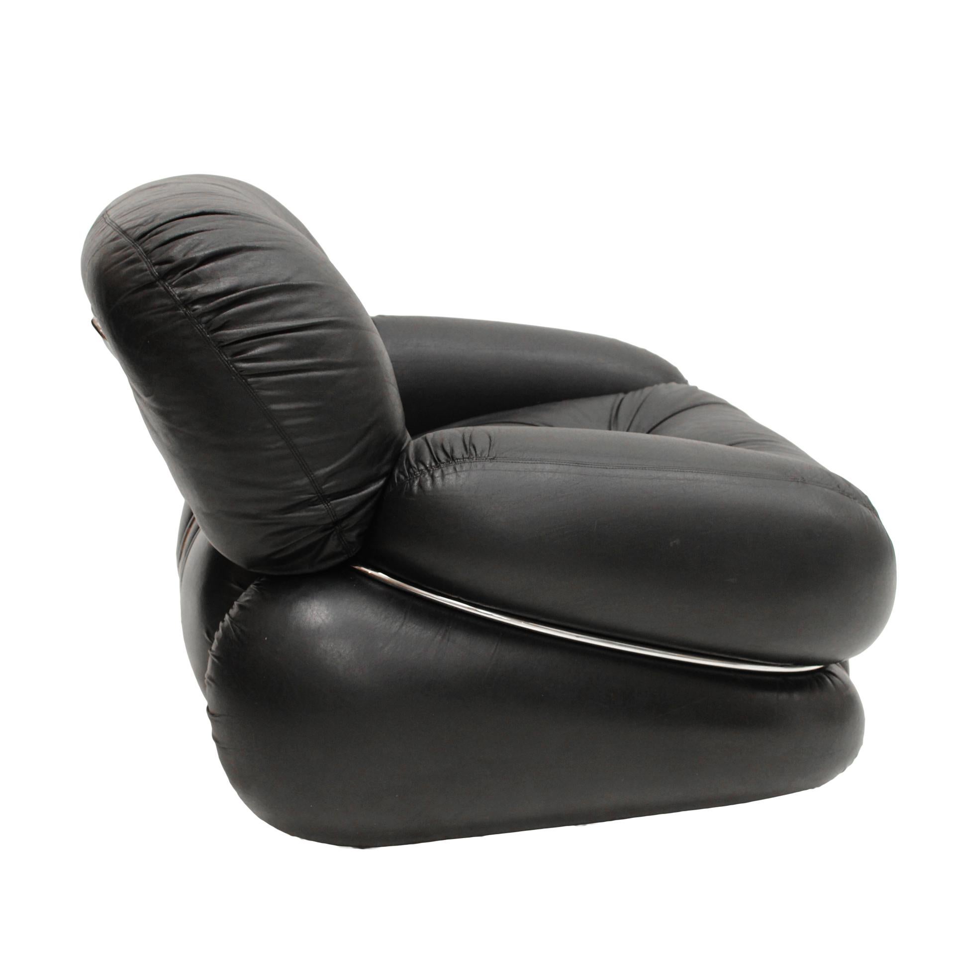 Italian Pair Of Armchairs by Adriano Piazzesi Okay Black Leather and Steel In Good Condition In Ibiza, Spain