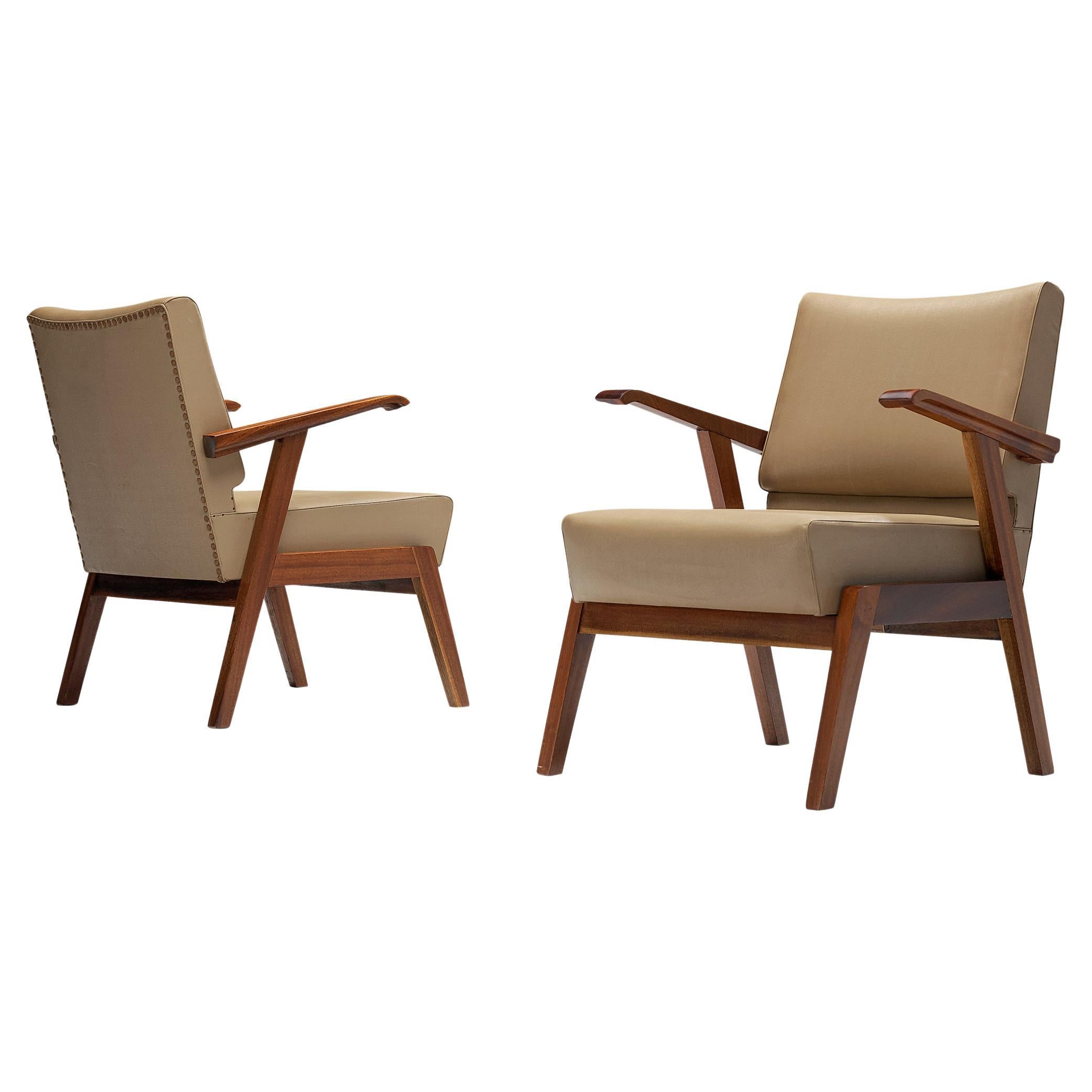 Italian Pair of Armchairs in Beige Upholstery and Walnut For Sale