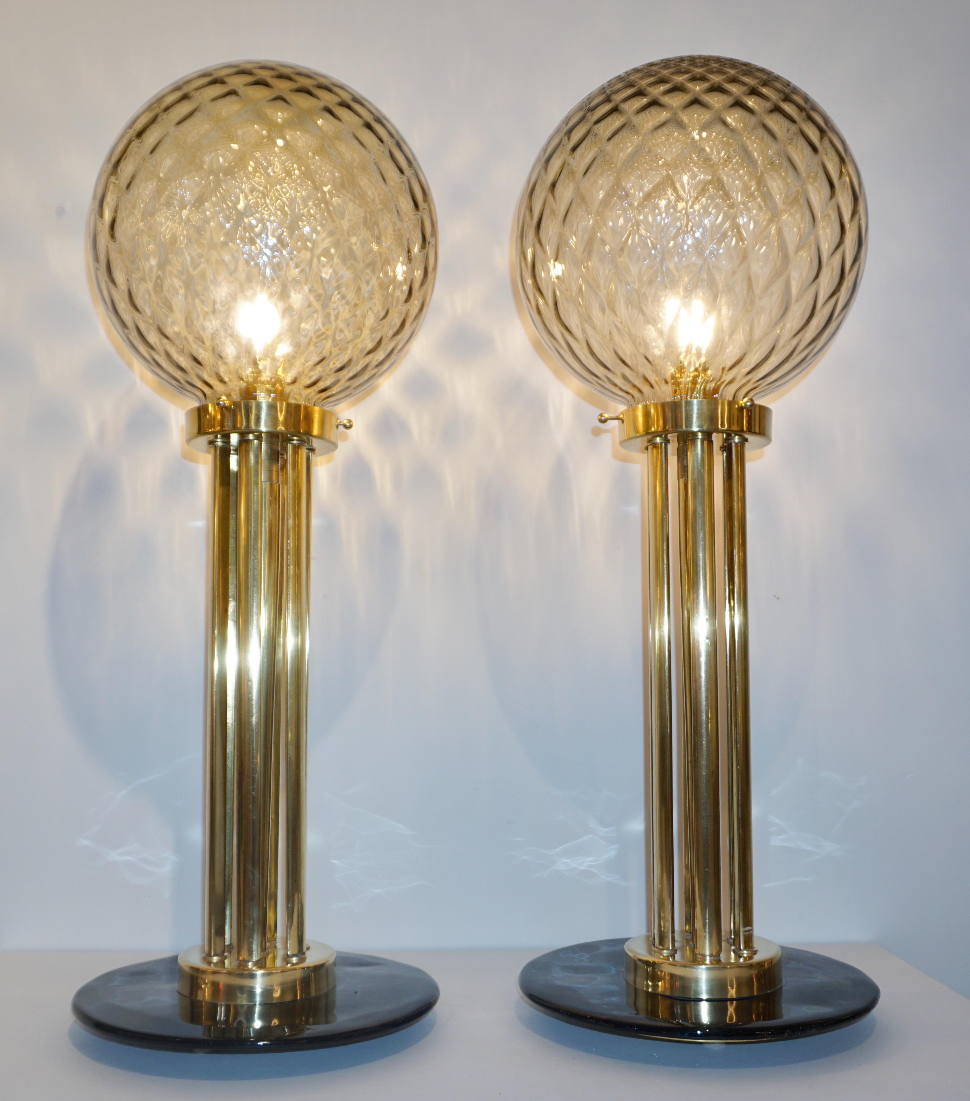 Italian Pair of Art Deco Design Amber Gold and Black Murano Glass Brass Lamps 4