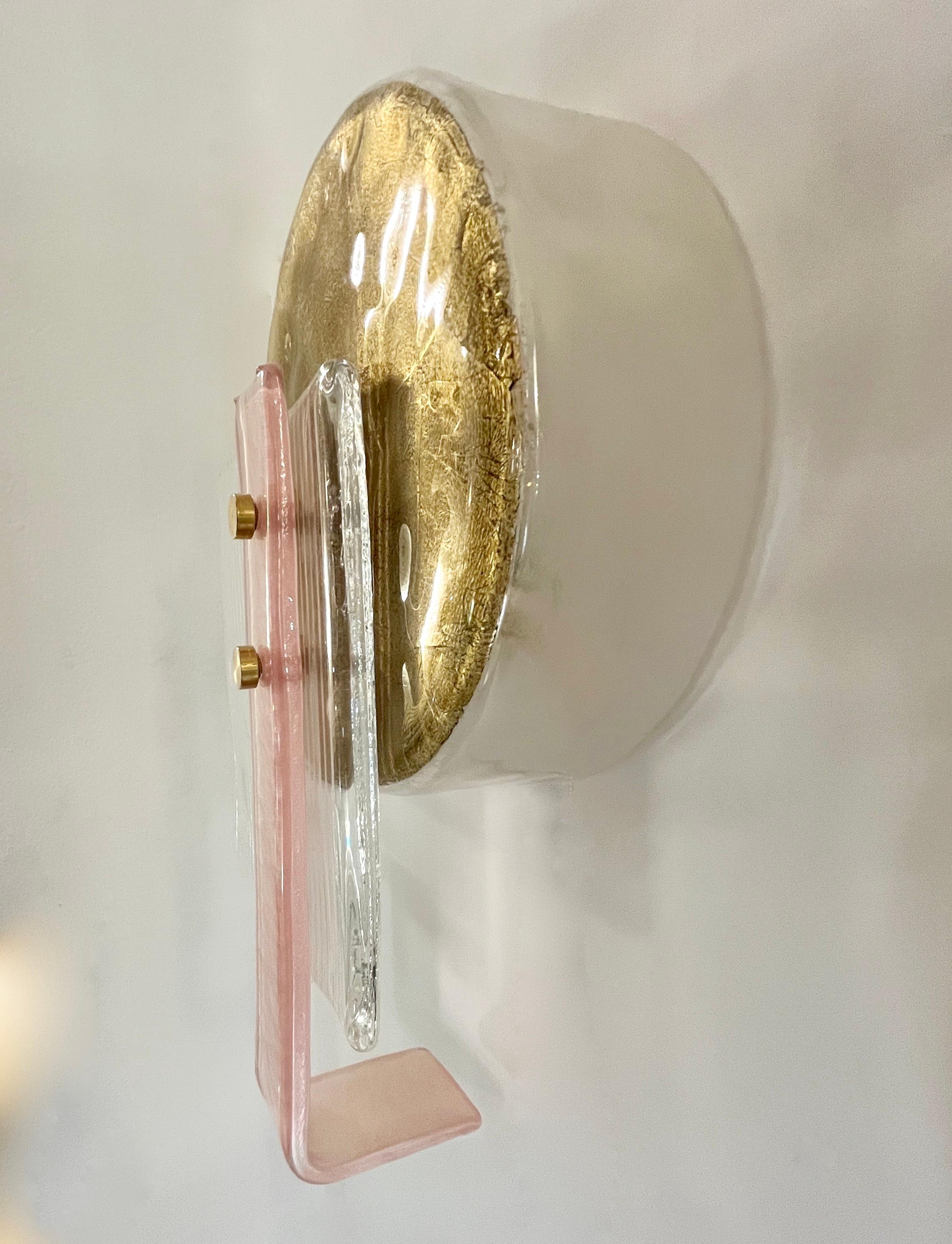 Métal Paire d'appliques italiennes de style Art Déco en verre de Murano texturé rose doré et cristal en vente