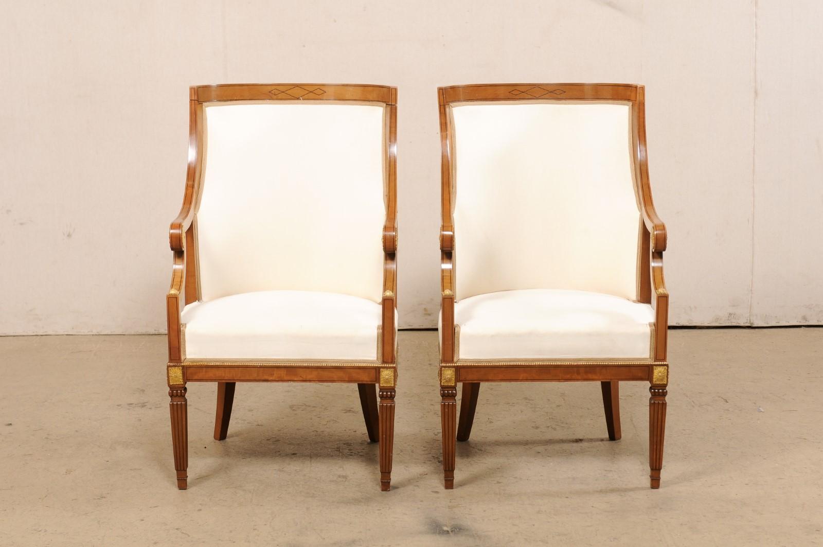 Italian Pair of Barrel-Back Carved-Wood & Upholstered Armchairs Mid-20th Century For Sale 7