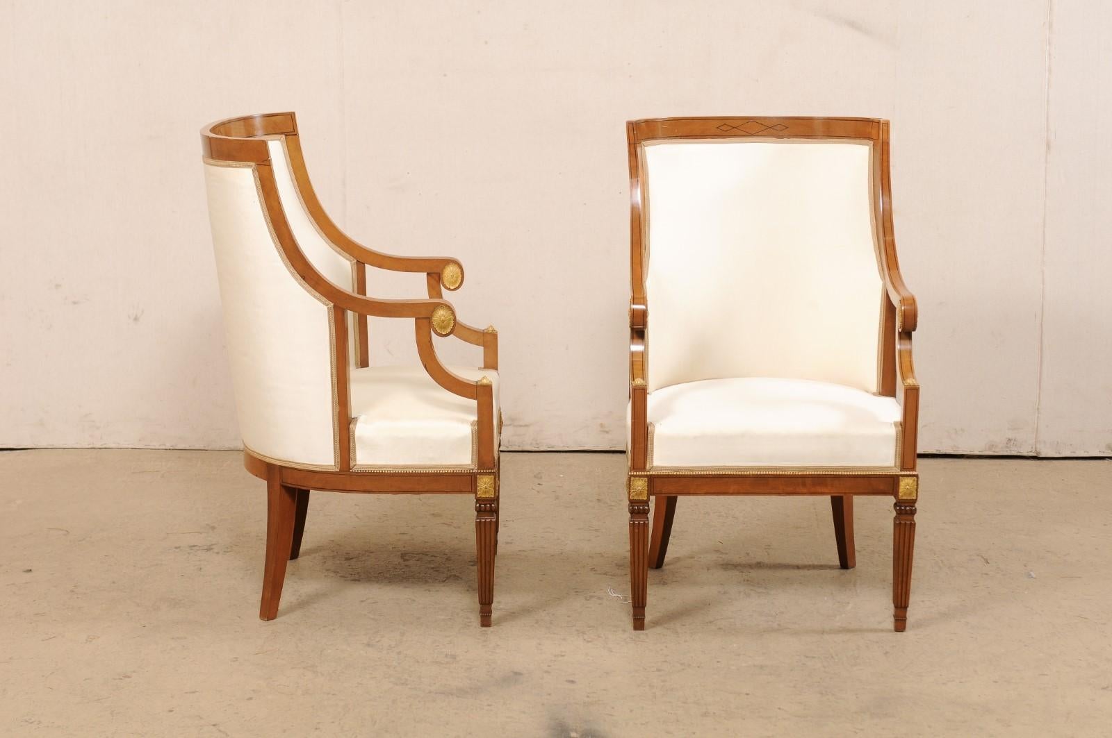 Italian Pair of Barrel-Back Carved-Wood & Upholstered Armchairs Mid-20th Century For Sale 1