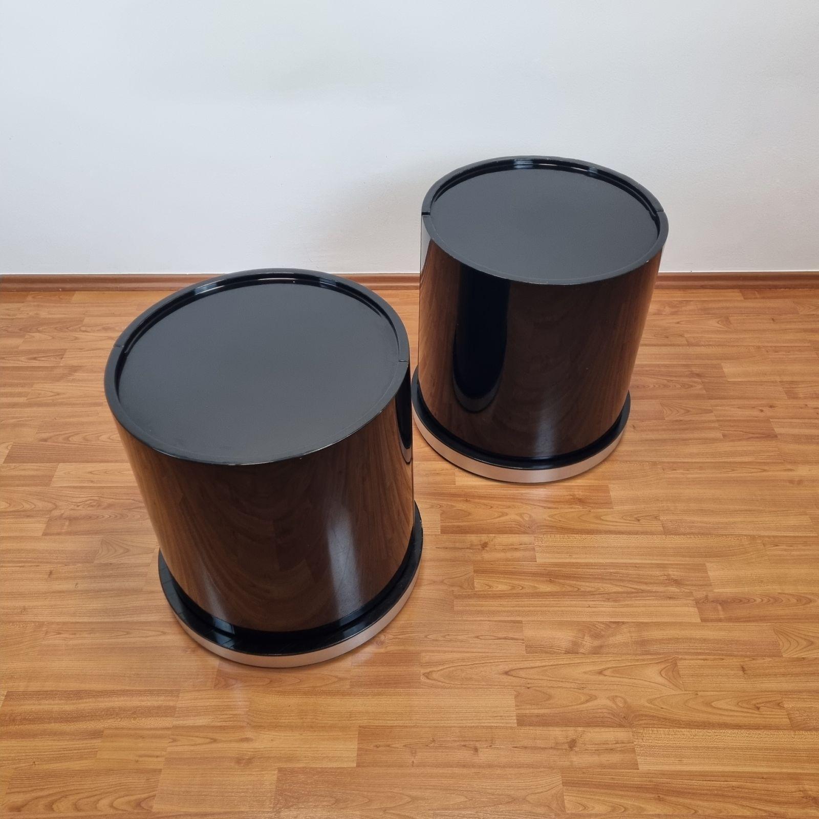 Paire italienne de  Tables de nuit laquées noires de Willy Rizzo pour Mario Sabot, années 70 en vente 5