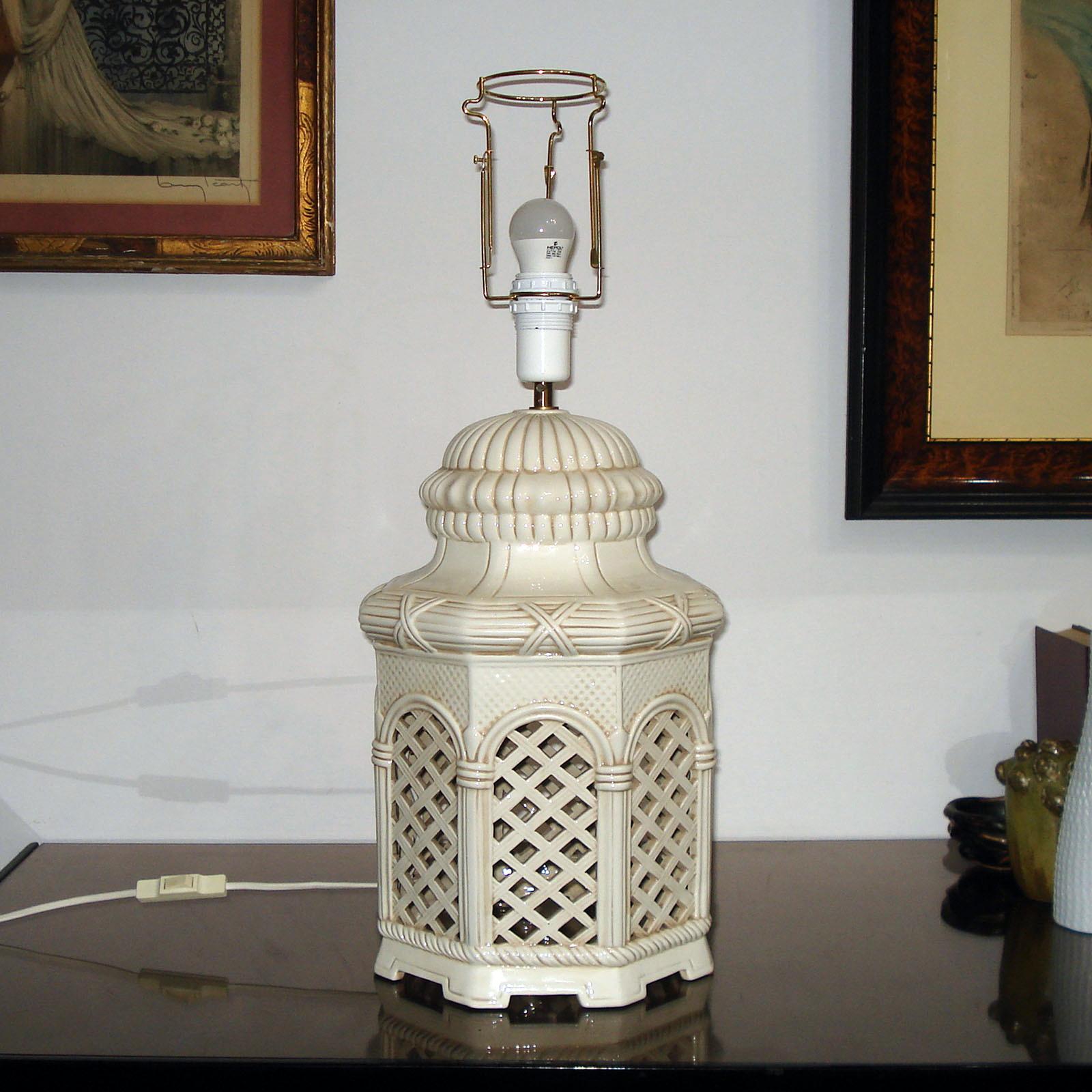 Coppia di lampade da tavolo in ceramica italiana, terracotta smaltata avorio, anni '70 in vendita 2
