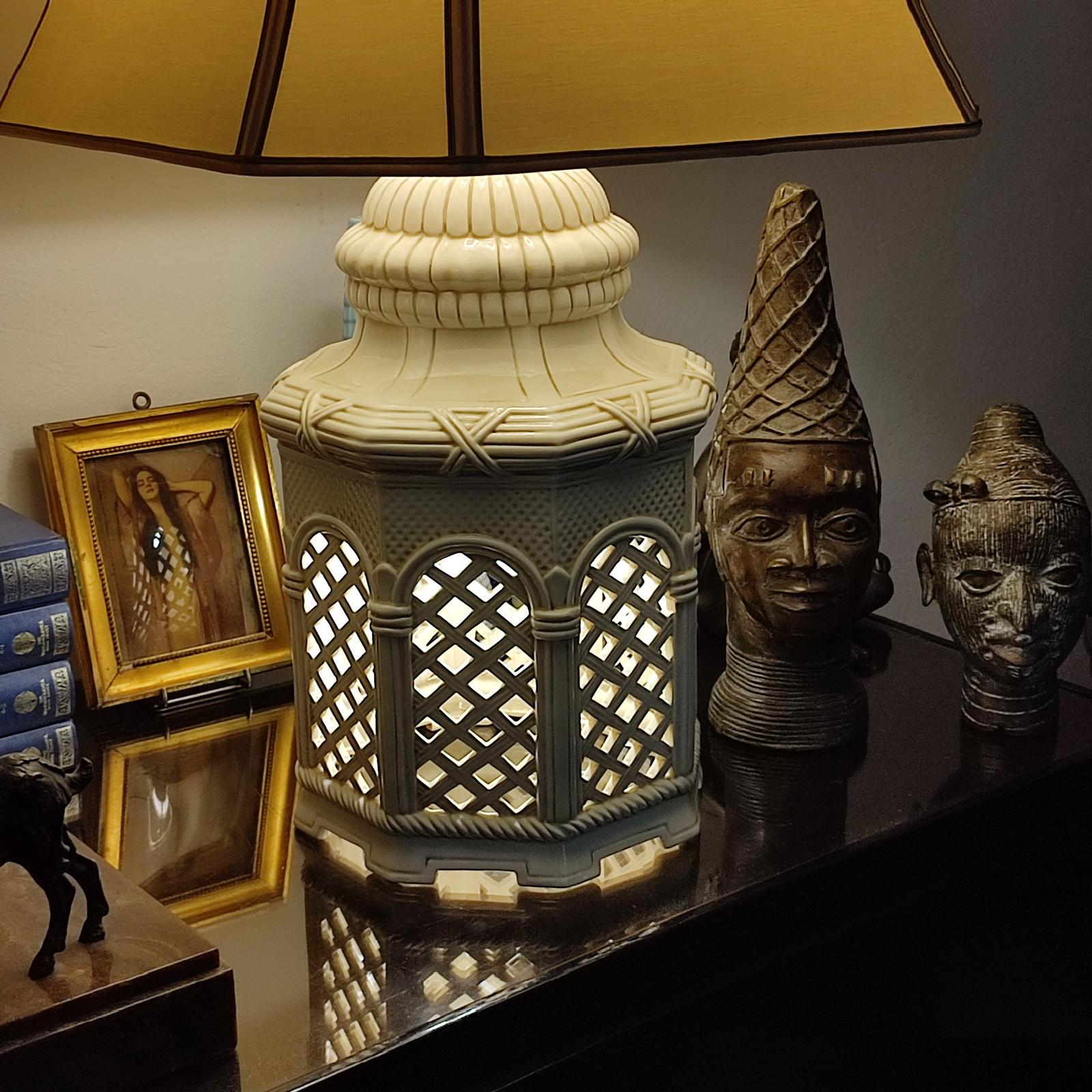 Coppia di lampade da tavolo in ceramica italiana, terracotta smaltata avorio, anni '70 in vendita 8
