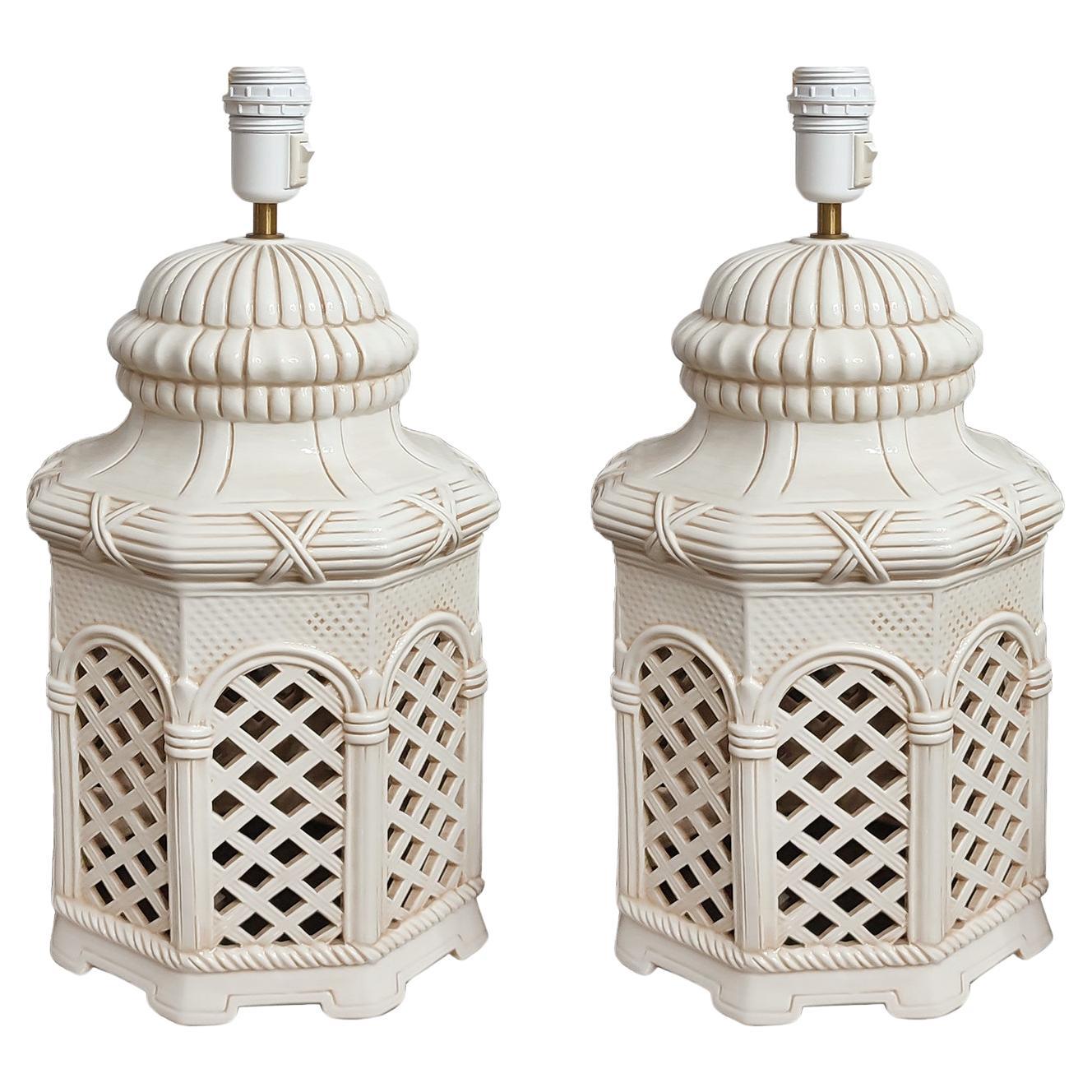 Coppia di lampade da tavolo in ceramica italiana, terracotta smaltata avorio, anni '70