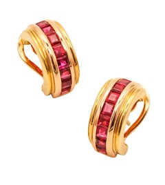 ITALIAN Pair Of Classic Huggie Earrings 18Kt Yellow Gold With 3.40 Cwt. In Rubie
