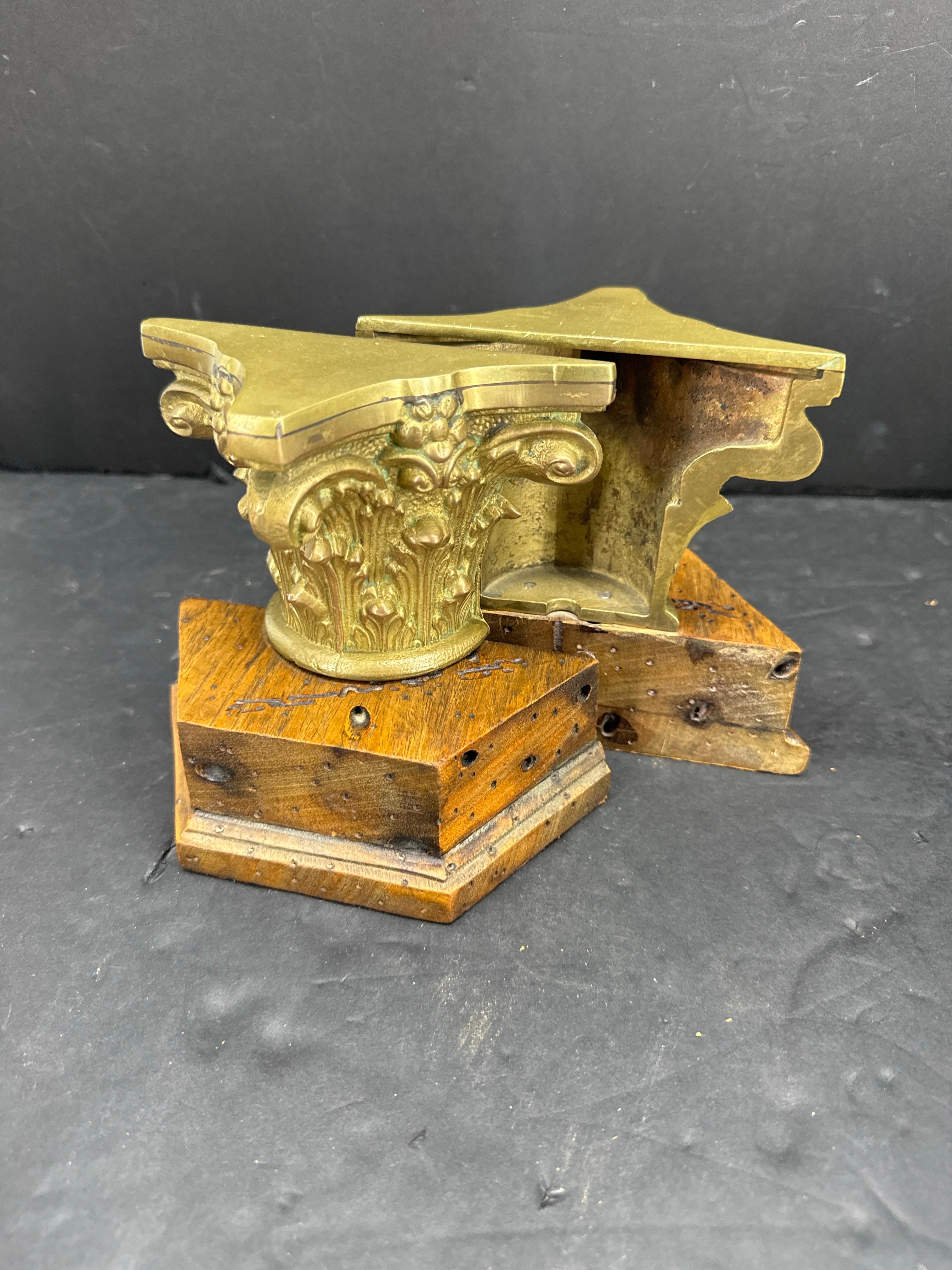 Italian Pair of Corinthian Burl Bookends, Mid-Century Modern For Sale 7