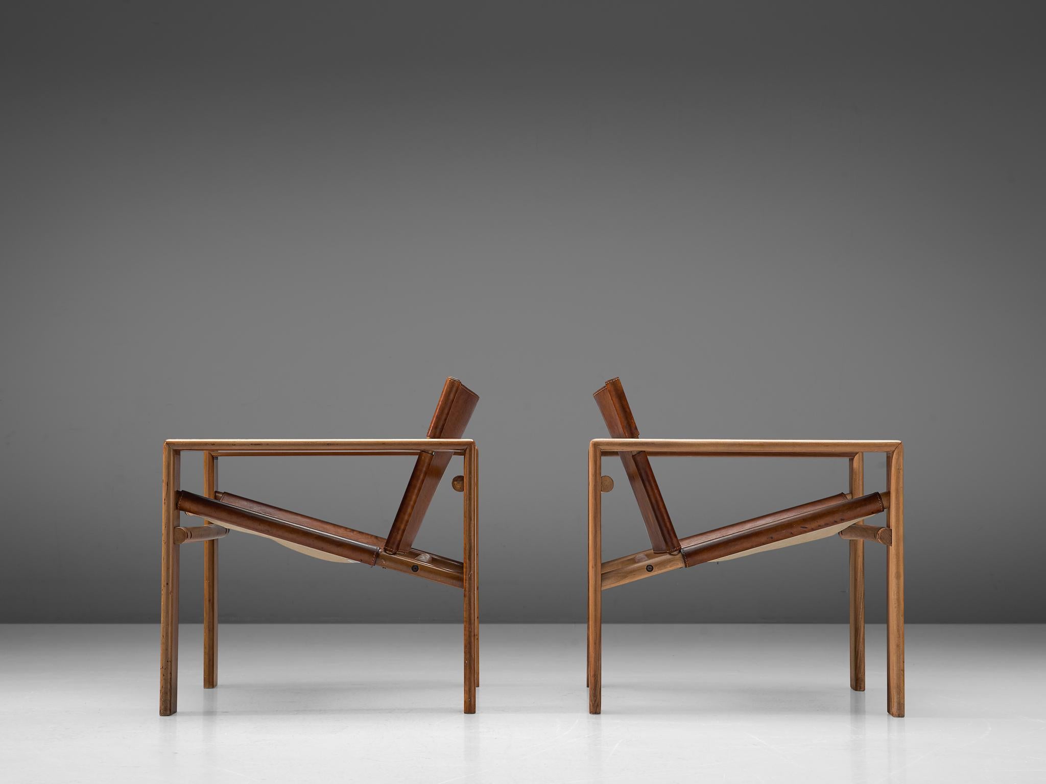 Scandinavian Modern Italian Pair of Cubist Armchairs in Cognac Leather and Elm by Tarcisio Colzani