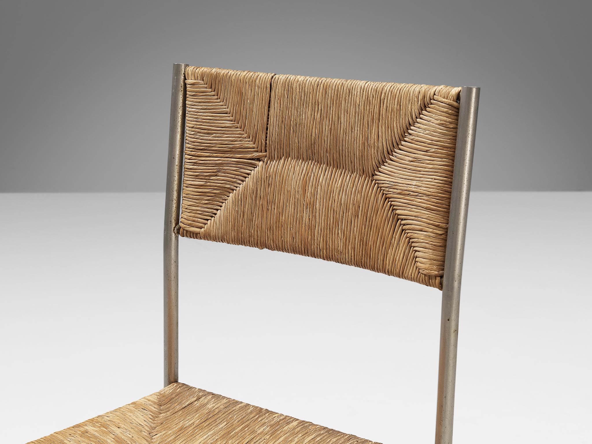 Italian Pair of Dining Chairs in Patinated Steel and Straw 3