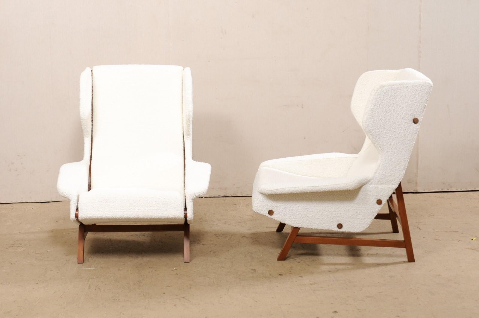 Pair of Italian Modern Wingback Chairs w White Bouclé Upholstery For Sale 5