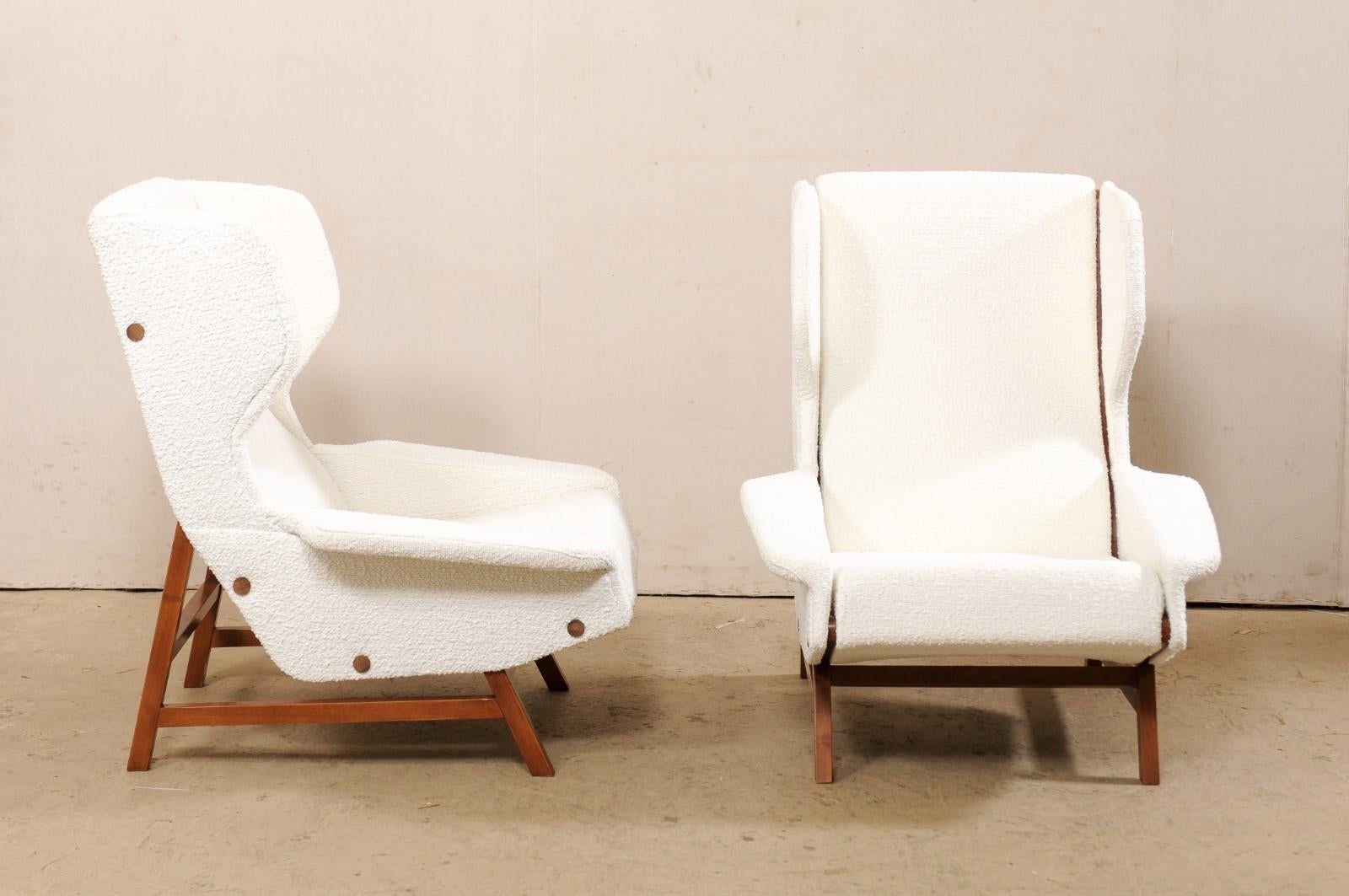 Wood Pair of Italian Modern Wingback Chairs w White Bouclé Upholstery For Sale