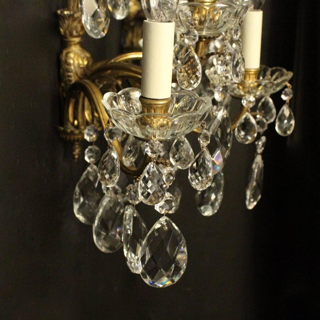 Italian Pair of Gilded Bronze and Crystal Five-Arm Wall Lights 1