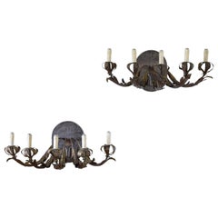 Coppia italiana di applique a 5 luci in ferro e metallo dorato, XVII-XVIII secolo Coppia italiana di applique a 5 luci in ferro e metallo dorato, XVII-XVIII secolo