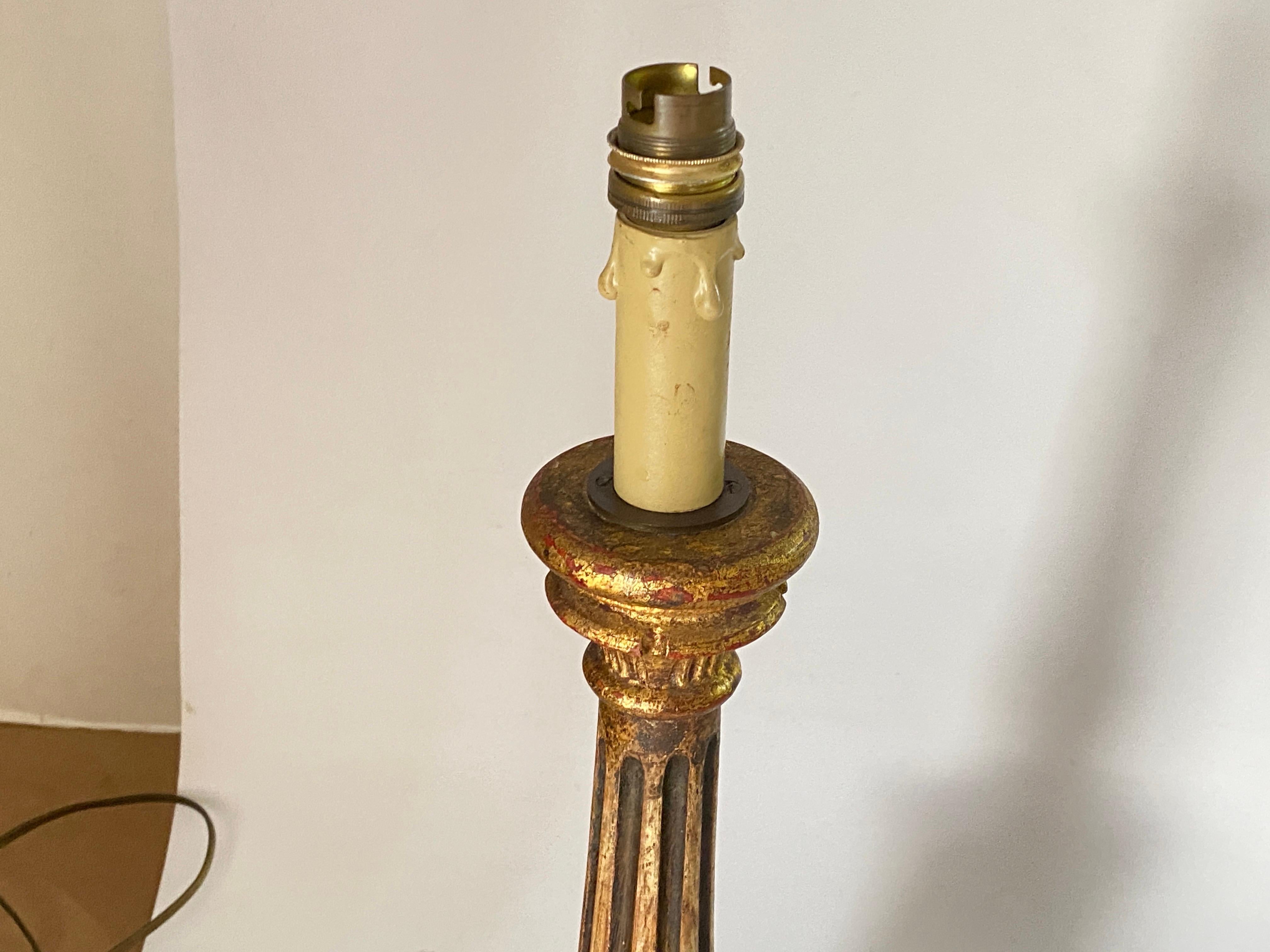 Paire de lampes de table en bois doré, Italie, début du 20e siècle en vente 3