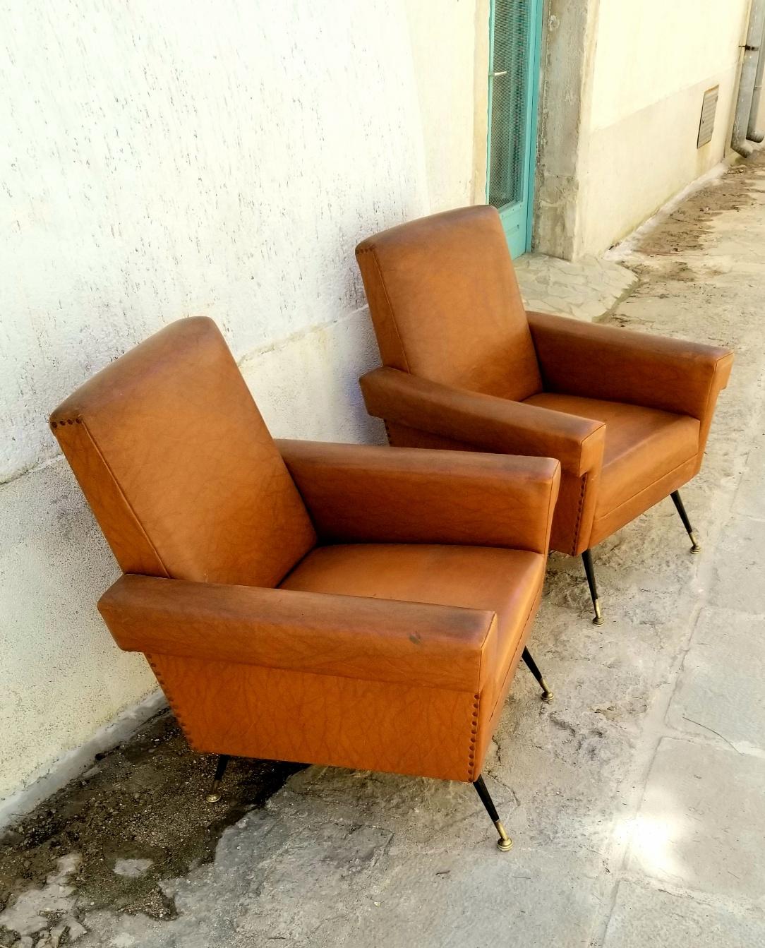 Italian Pair of Lounge Chairs 1