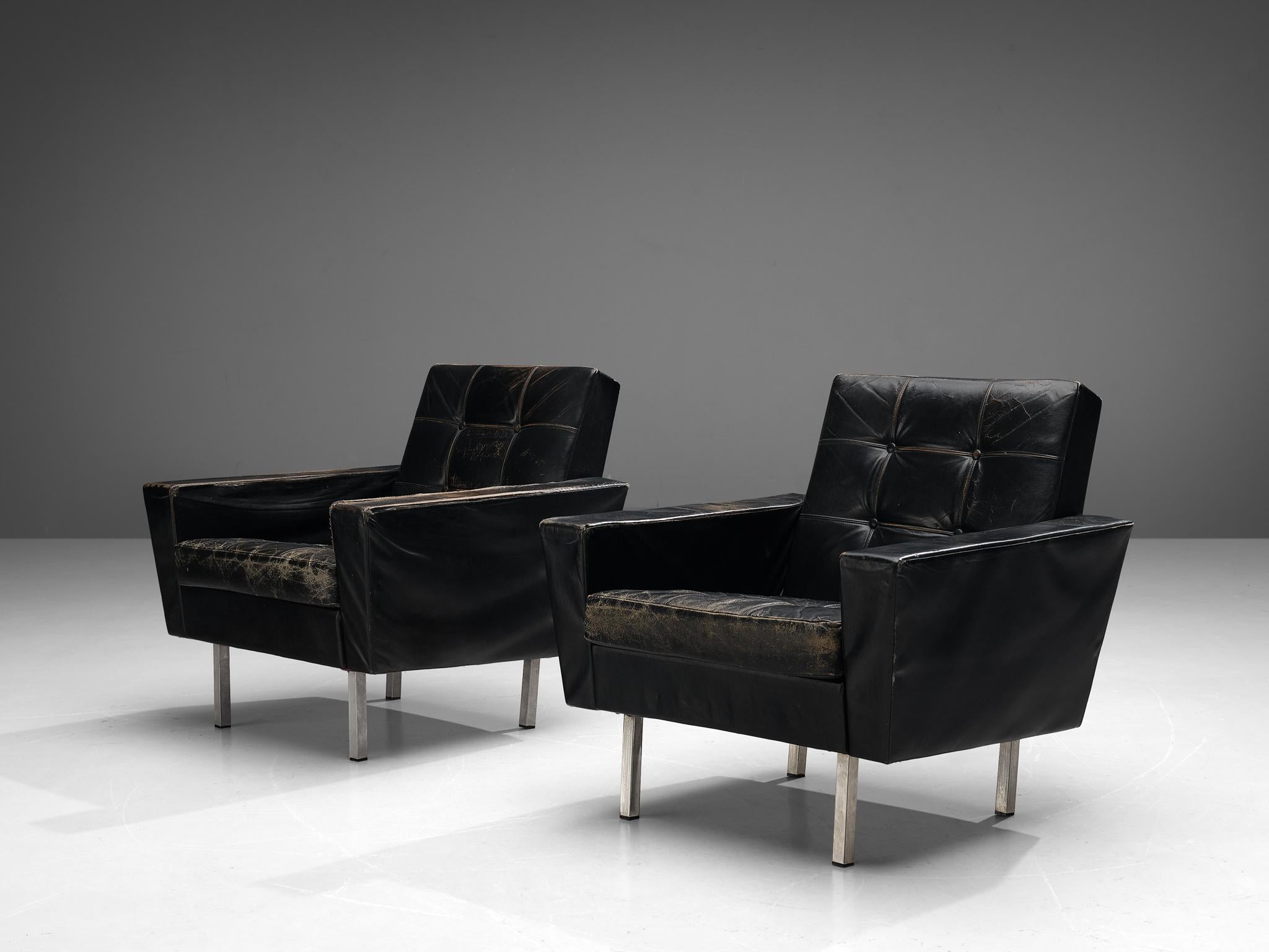 Italian Pair of Lounge Chairs in Black Leatherette and Metal In Good Condition In Waalwijk, NL