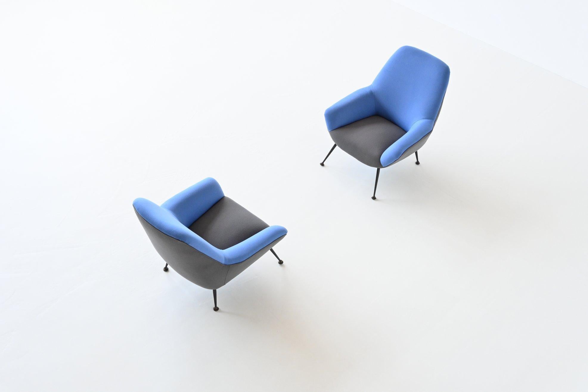 Italian Pair of Lounge Chairs in Blue and Grey Felt Wool, Italy 1950 4