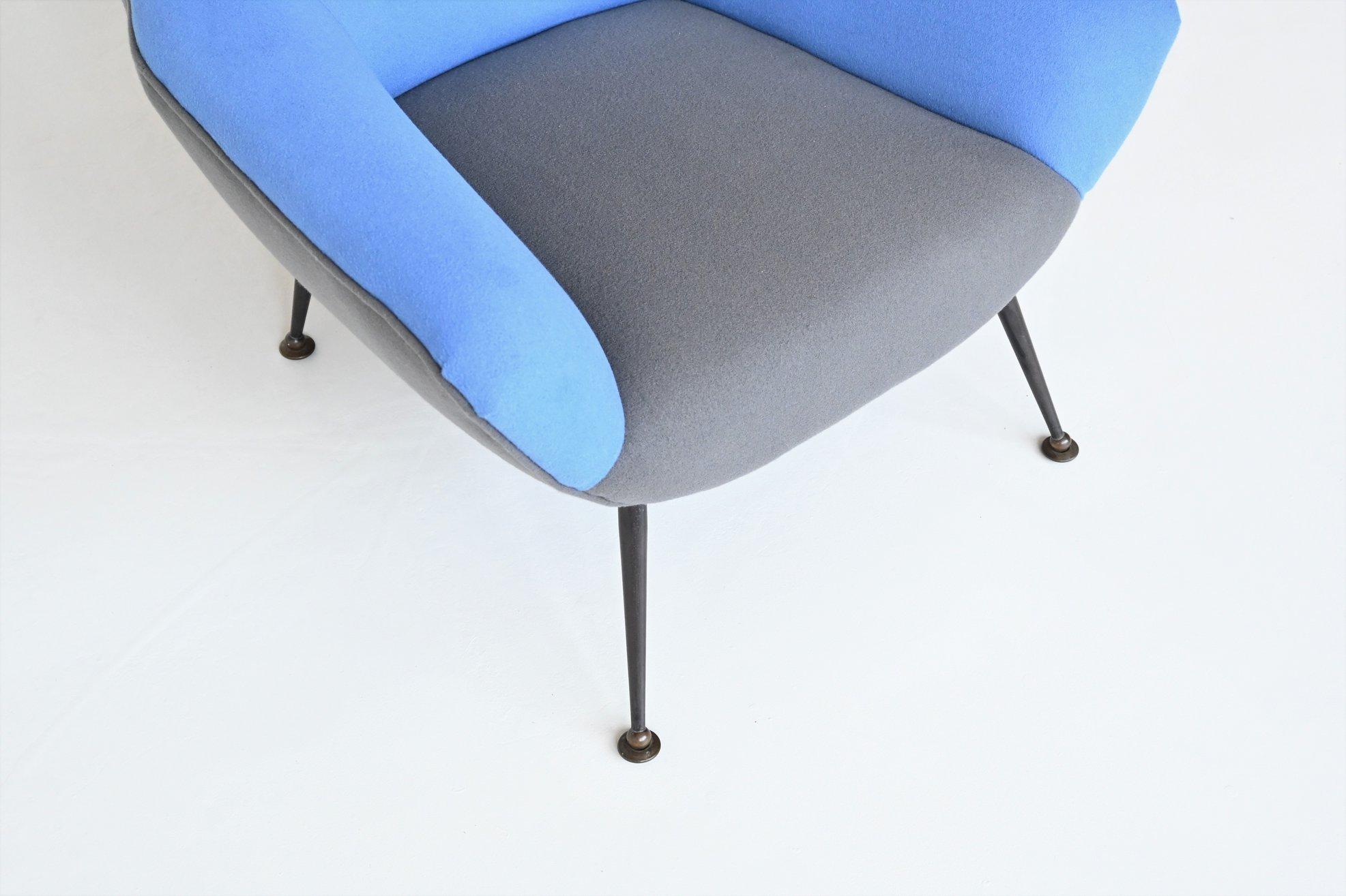 Italian Pair of Lounge Chairs in Blue and Grey Felt Wool, Italy 1950 12