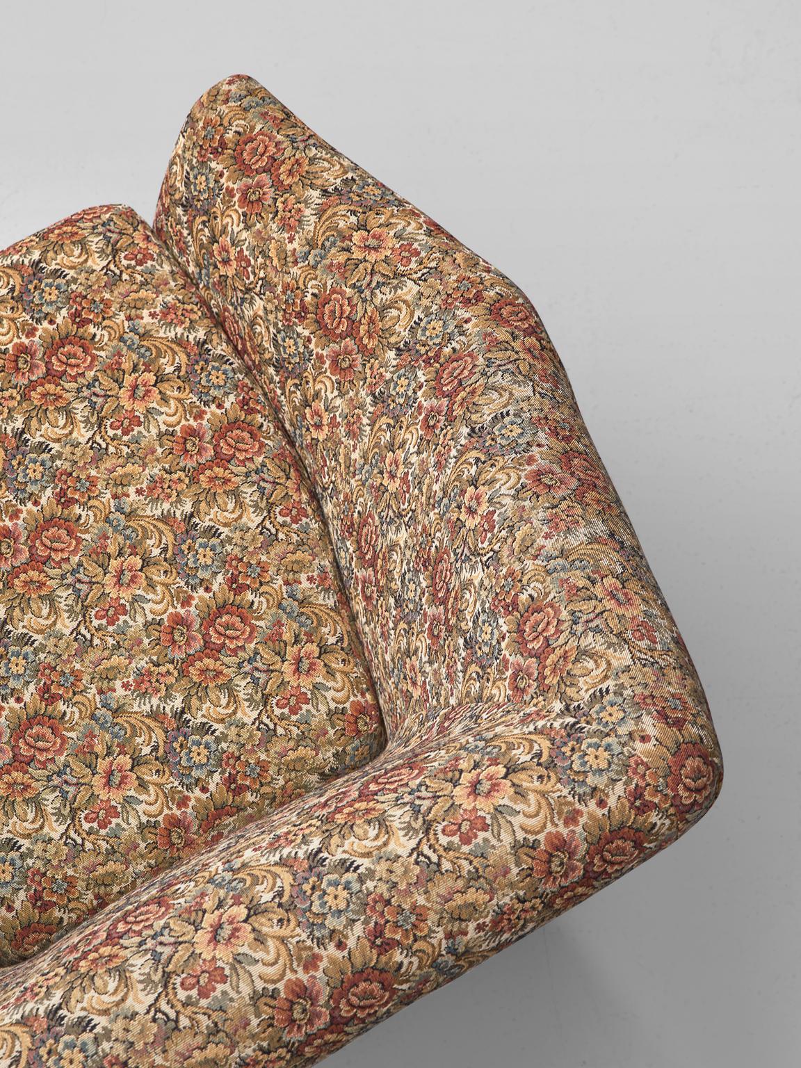 Italian Pair of Lounge Chairs in Floral Upholstery 2