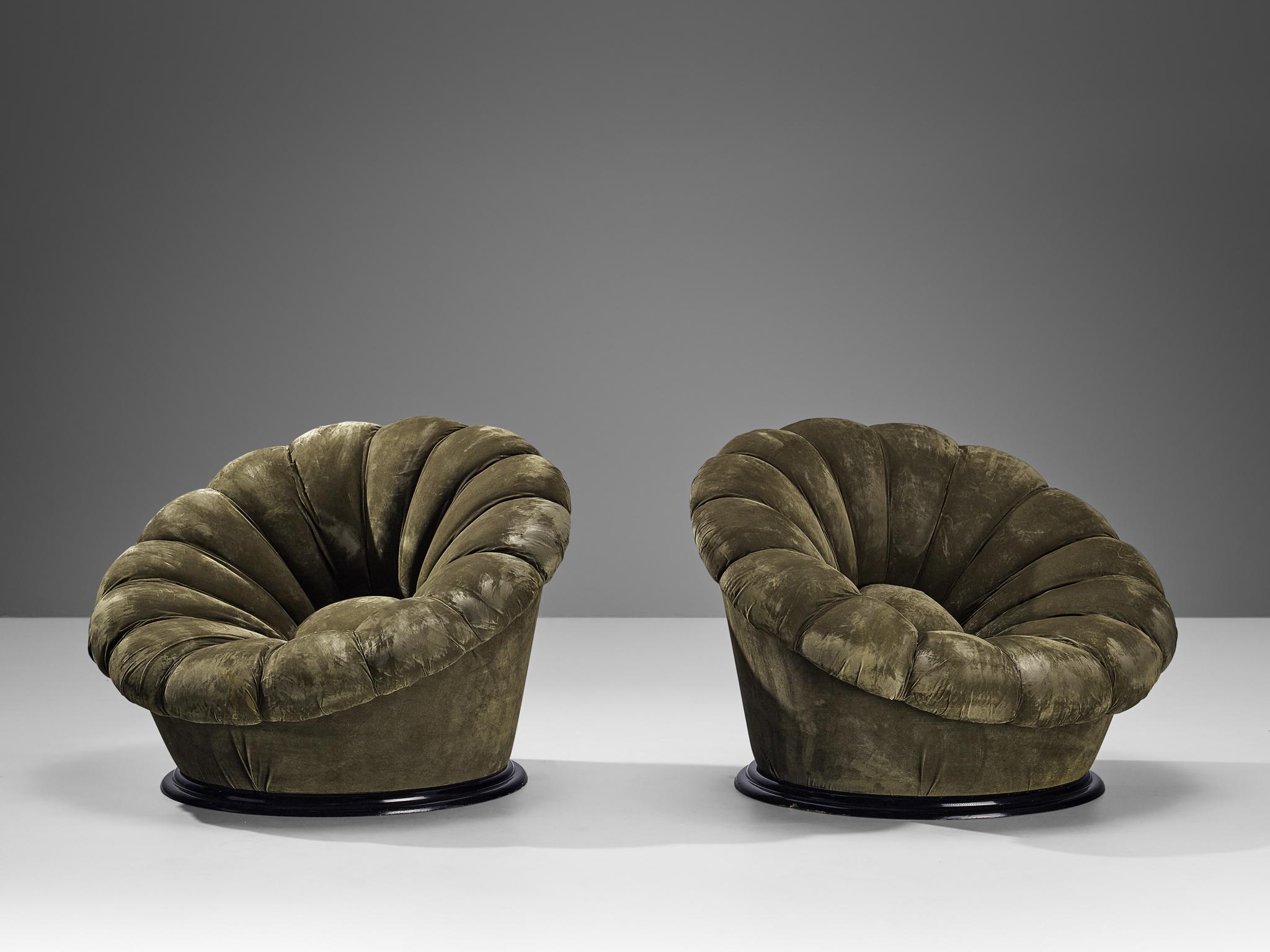Post-Modern Italian Pair of Lounge Chairs with Coffee Table in Khaki Green Velvet  For Sale