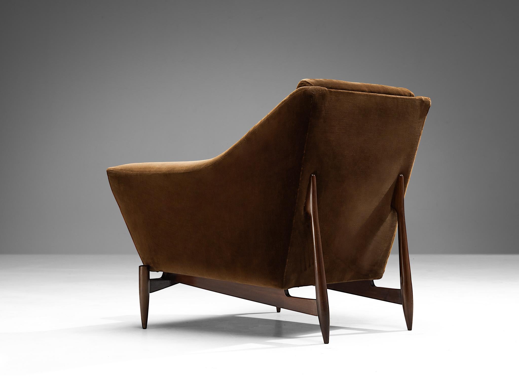 Mid-20th Century Italian Pair of Lounge Chairs with Exposed Wooden Frame in Brown Velvet