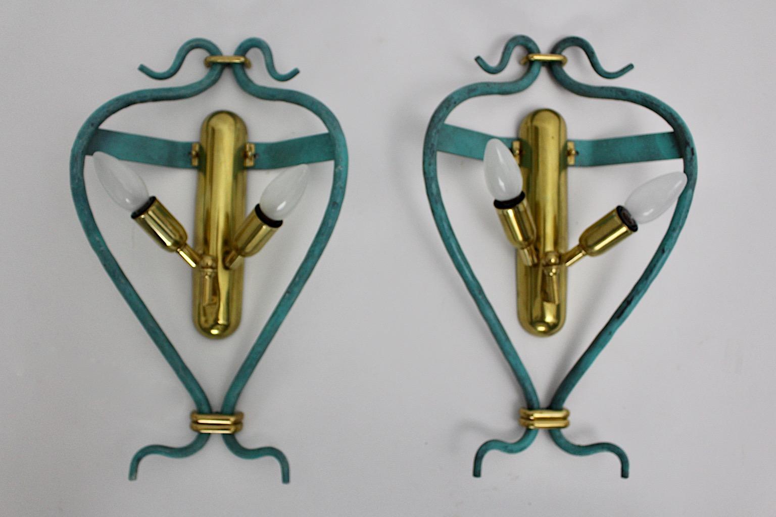 Italian Pair of Mid-Century Modern Vintage Blue Sconces with Brass Details, 1960 In Good Condition For Sale In Vienna, AT