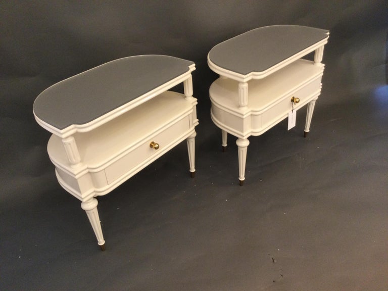 Wood Italian Pair of Mid-Century Side Tables or Night Stands For Sale