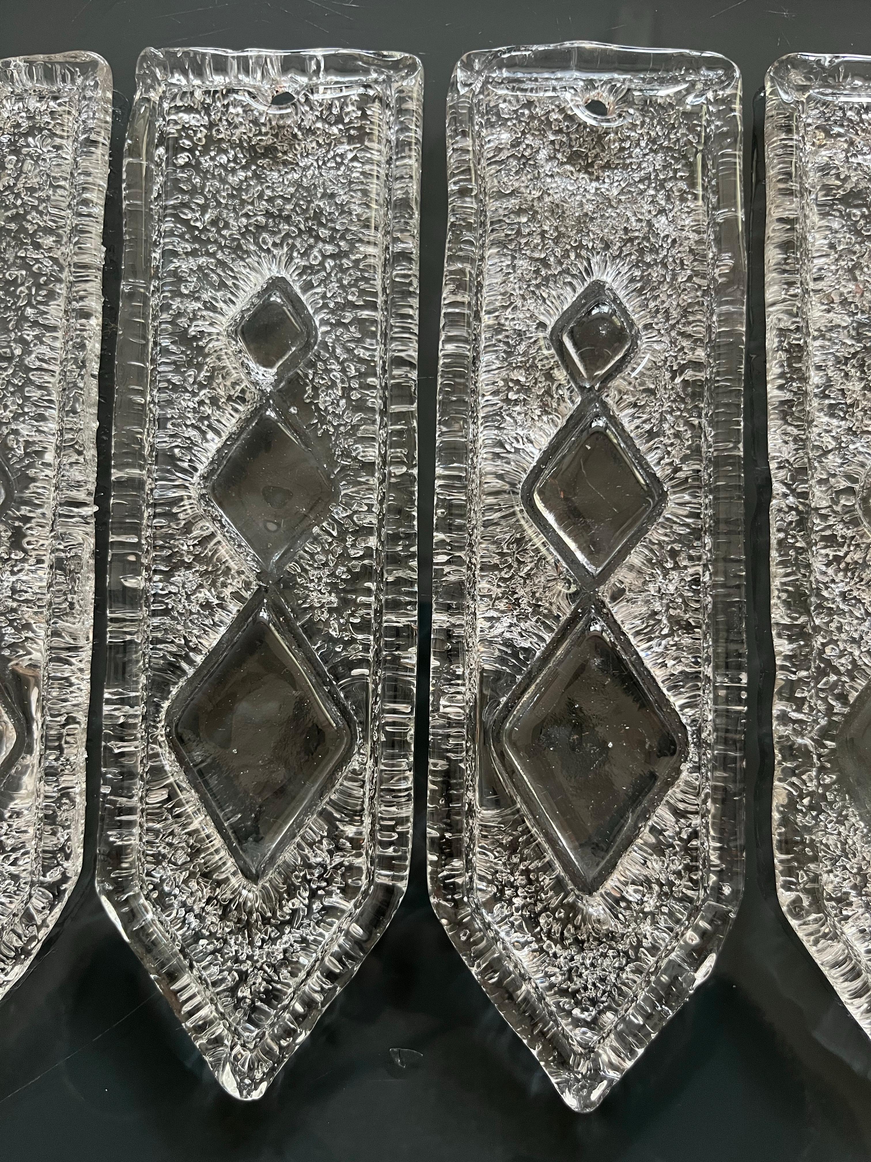 Italienisches Paar Wandleuchten aus klarem Murano-Glas aus der Mitte des Jahrhunderts, 1970er Jahre im Angebot 2