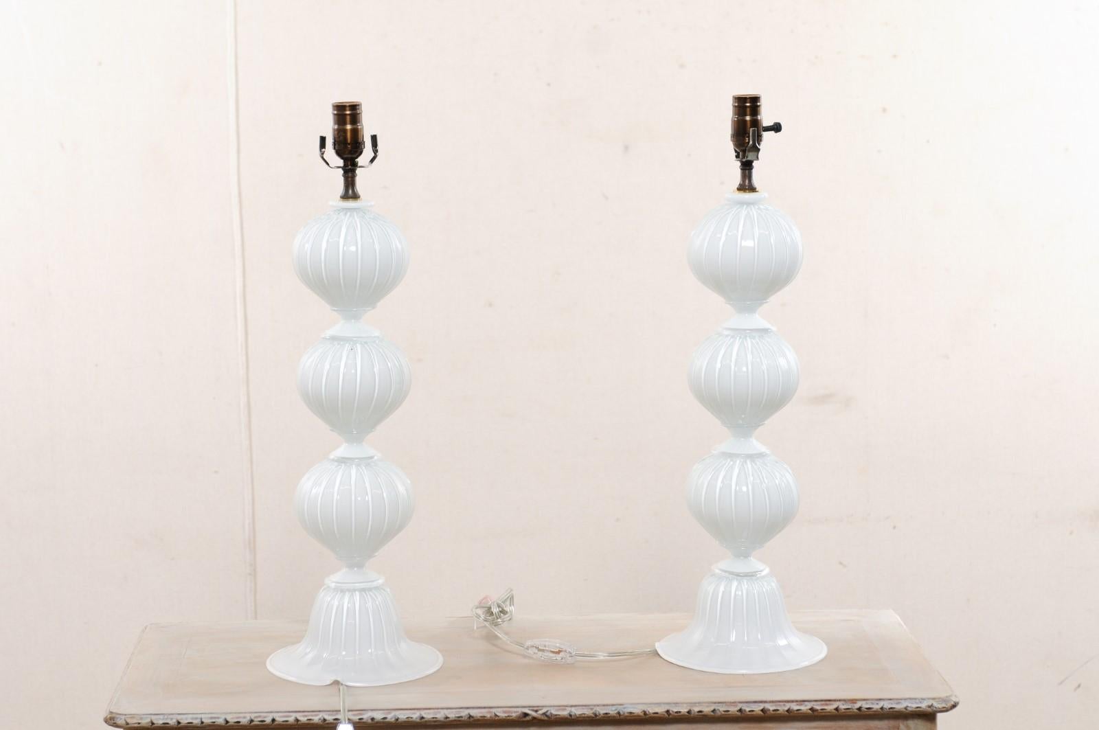 Italian Pair of Murano Hand-Blown Glass Table Lamps, White Glass For Sale 3
