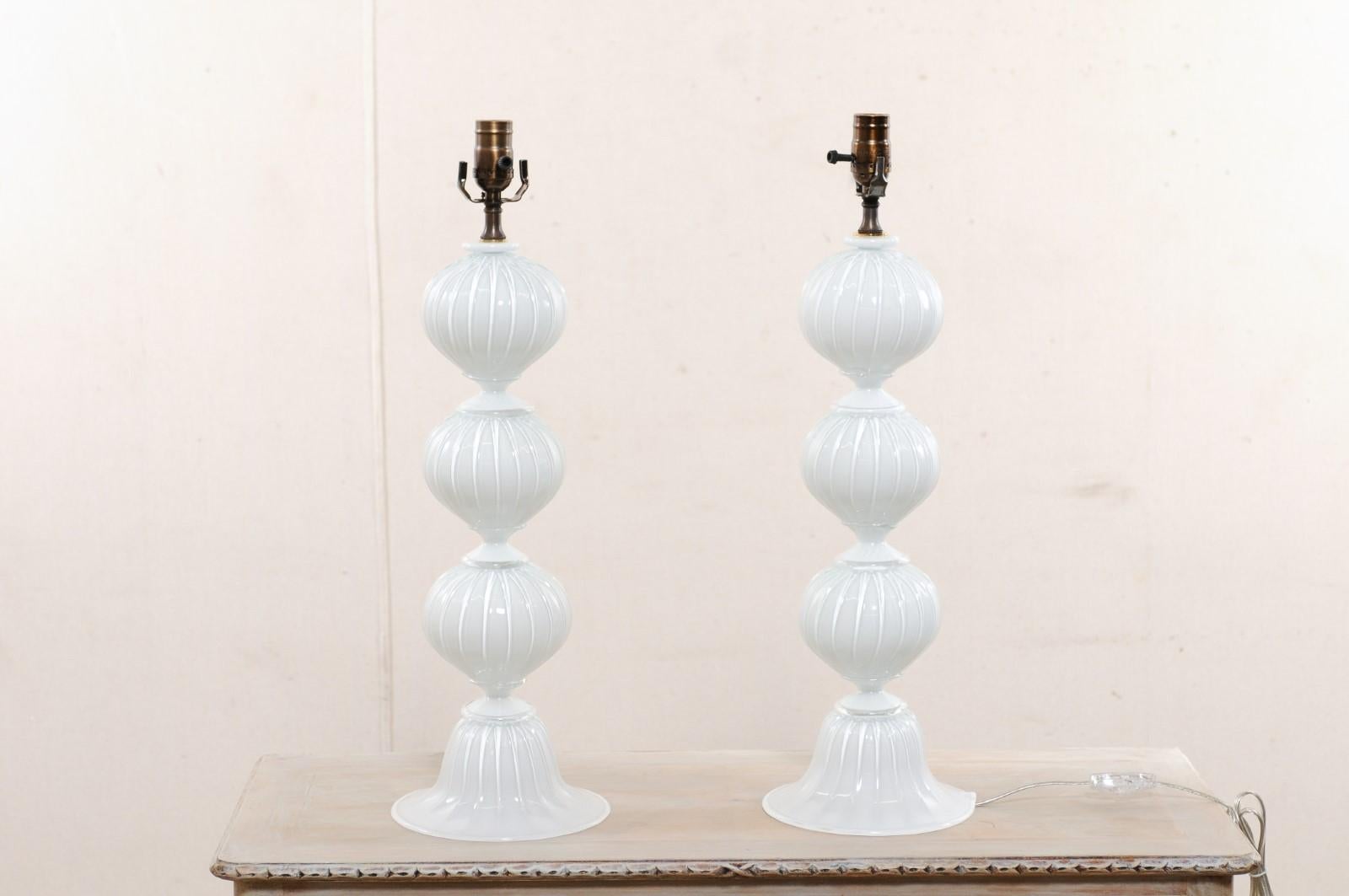 Italian Pair of Murano Hand-Blown Glass Table Lamps, White Glass For Sale 5