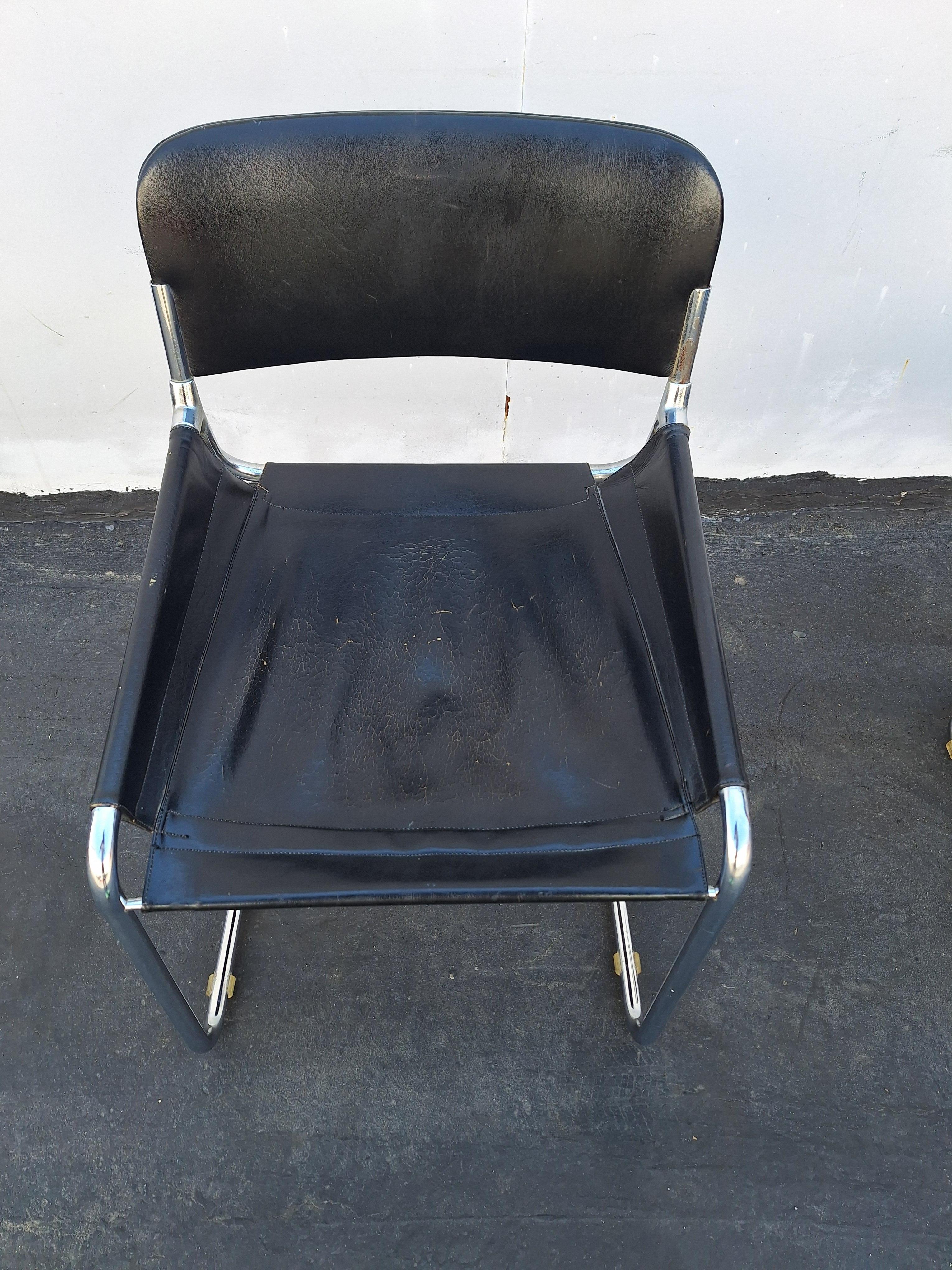 Paire de chaises de bureau et de salle à manger italiennes Bon état - En vente à Los Angeles, CA