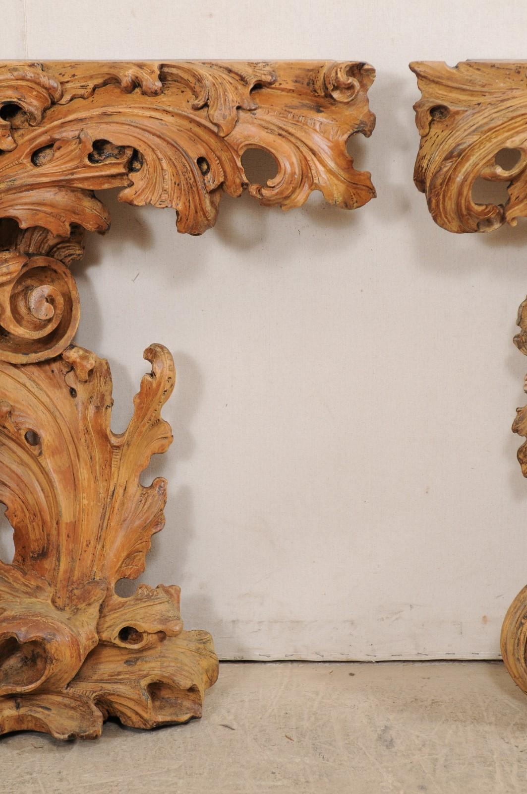 Italian Pair of Ornately-Carved Scrolling Acanthus Leaf 
