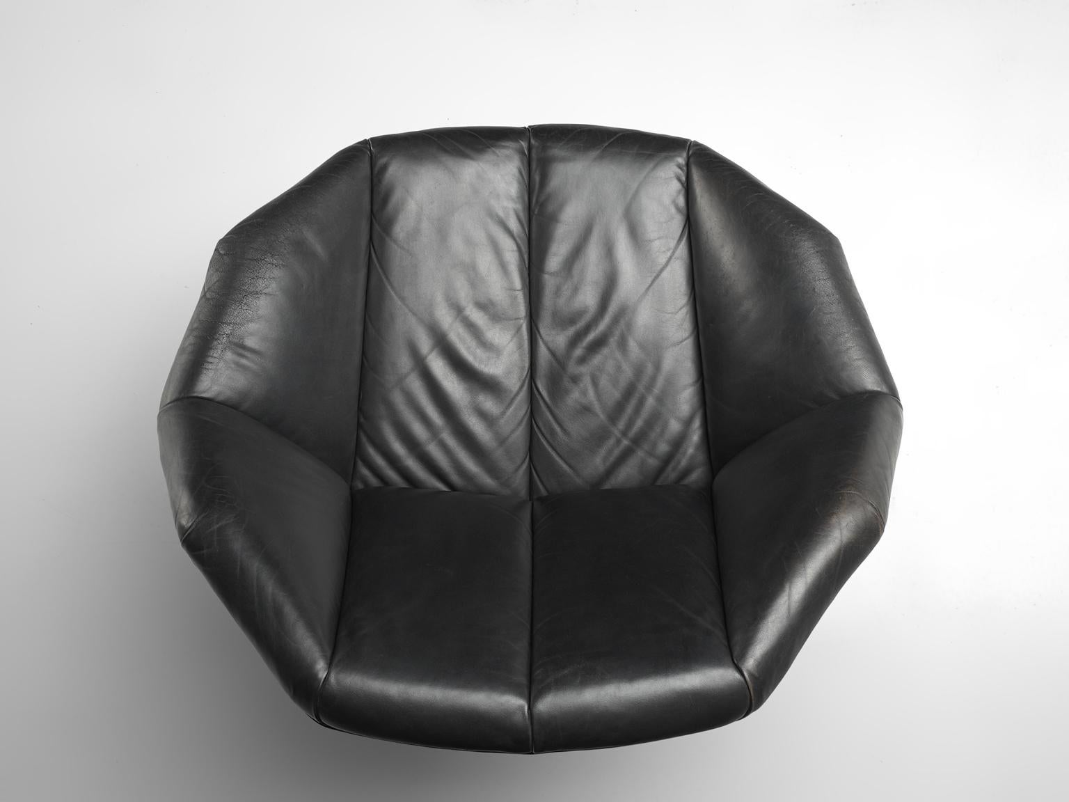 Italian Pair of Swivel Chairs in Black Leather 3