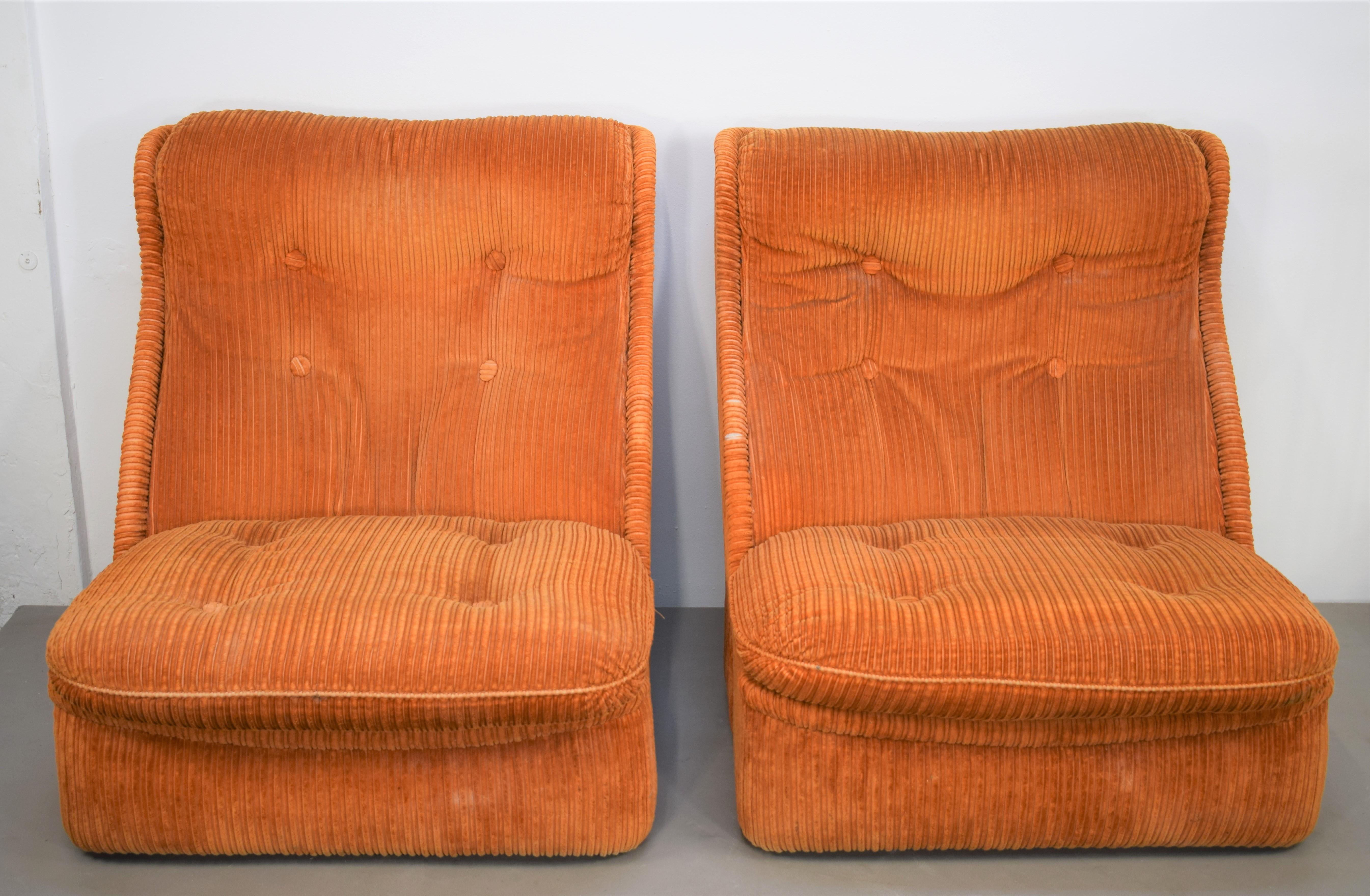 Italian Pair of Velvet Armchairs, 1960s For Sale 7